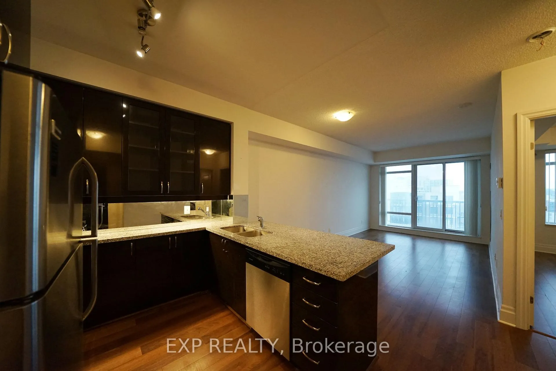 Photo 7 of Unit 1001, 151 Upper Duke Crescent, Markham, Unionville — HOMEH