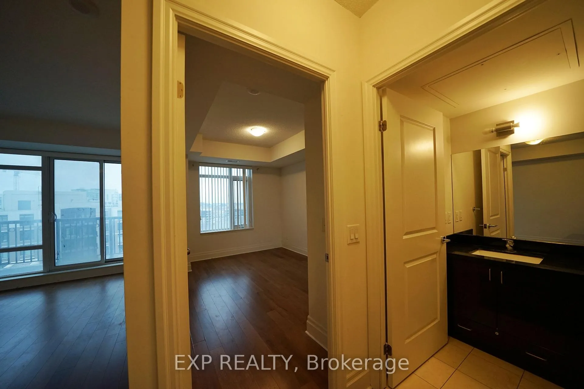 Photo 8 of Unit 1001, 151 Upper Duke Crescent, Markham, Unionville — HOMEH