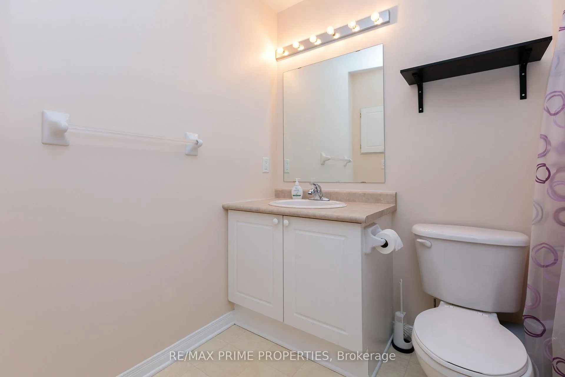 Photo 22 of Unit 7, 211 Station Boulevard, Ottawa, Riverview Park — HOMEH