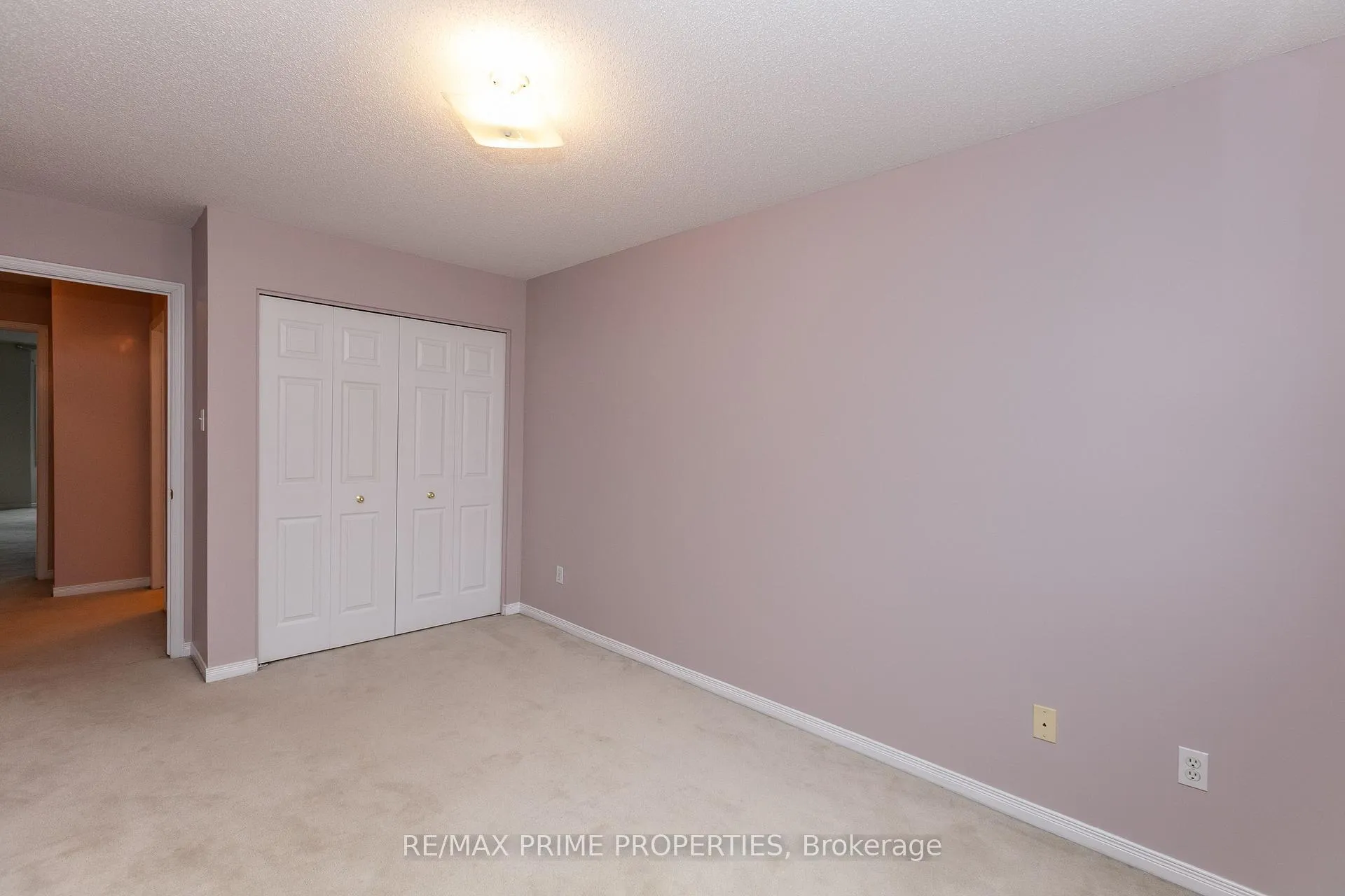 Photo 23 of Unit 7, 211 Station Boulevard, Ottawa, Riverview Park — HOMEH