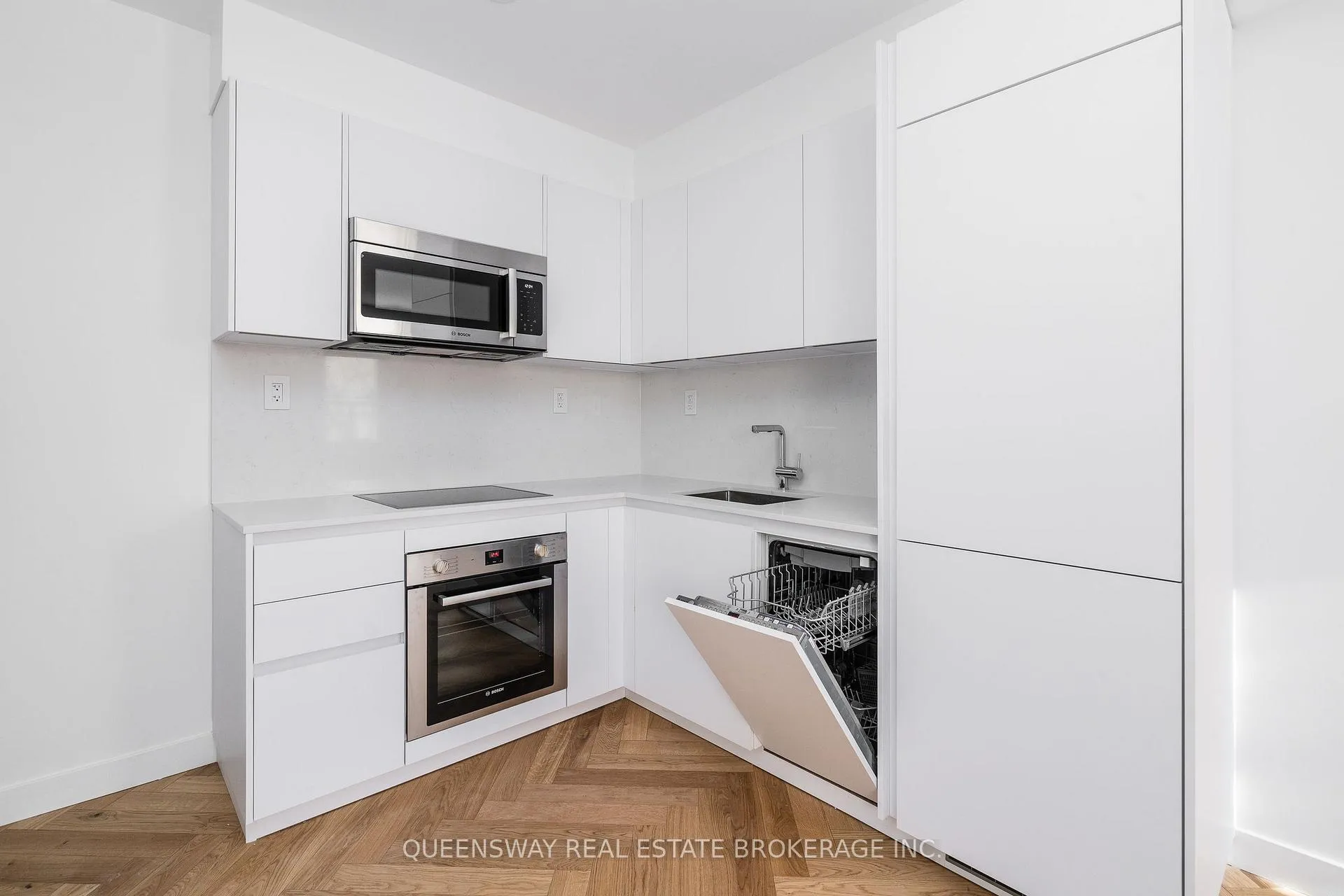 Photo 3 of Unit 102, 110 Wellesley Street E, Toronto, Church-Yonge Corridor — HOMEH