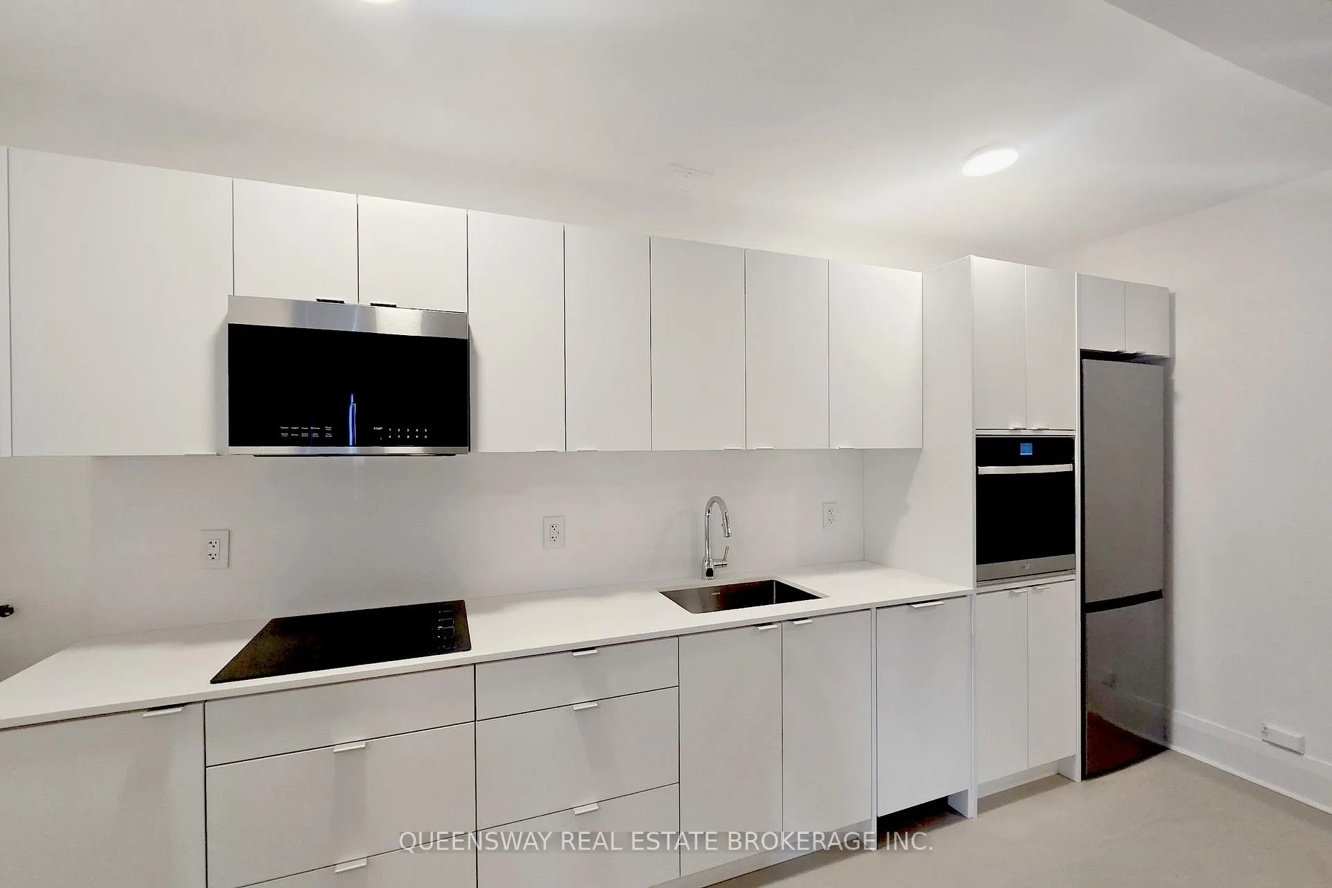 Photo 3 of Unit 508, 110 Wellesley Street E, Toronto, Church-Yonge Corridor — HOMEH