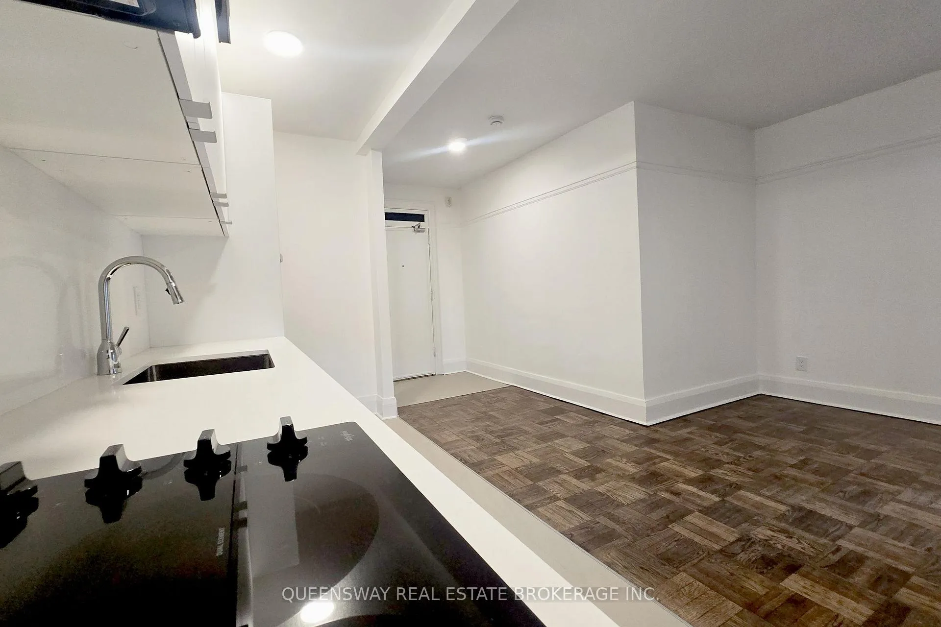Photo 4 of Unit 508, 110 Wellesley Street E, Toronto, Church-Yonge Corridor — HOMEH