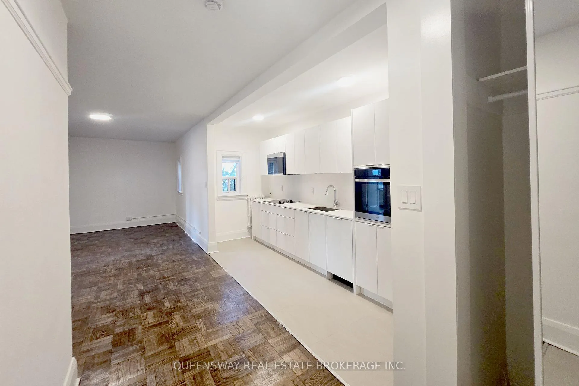 Photo 6 of Unit 508, 110 Wellesley Street E, Toronto, Church-Yonge Corridor — HOMEH