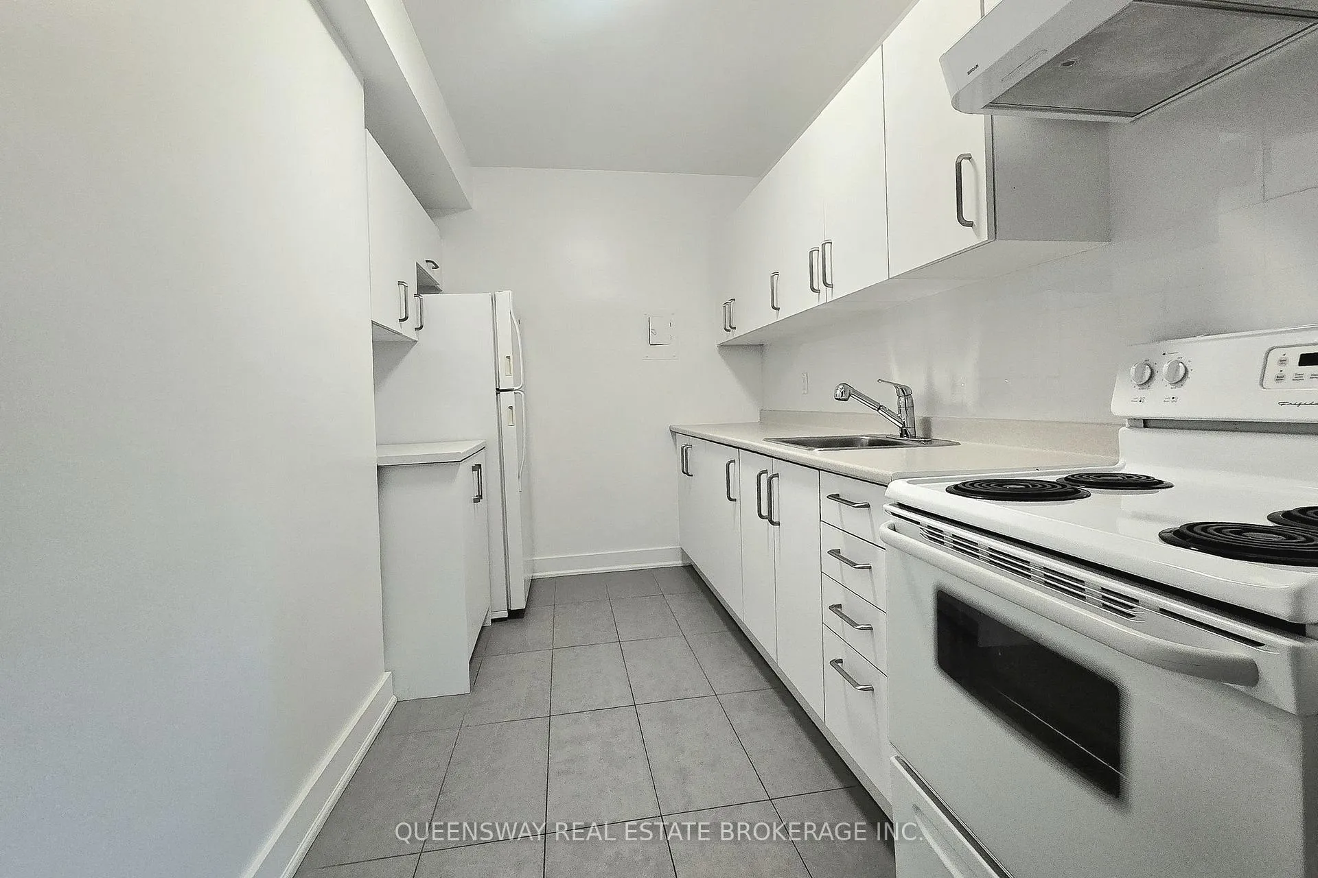 Photo 11 of Unit 206, 755 Avenue Road, Toronto, Yonge-Eglinton — HOMEH