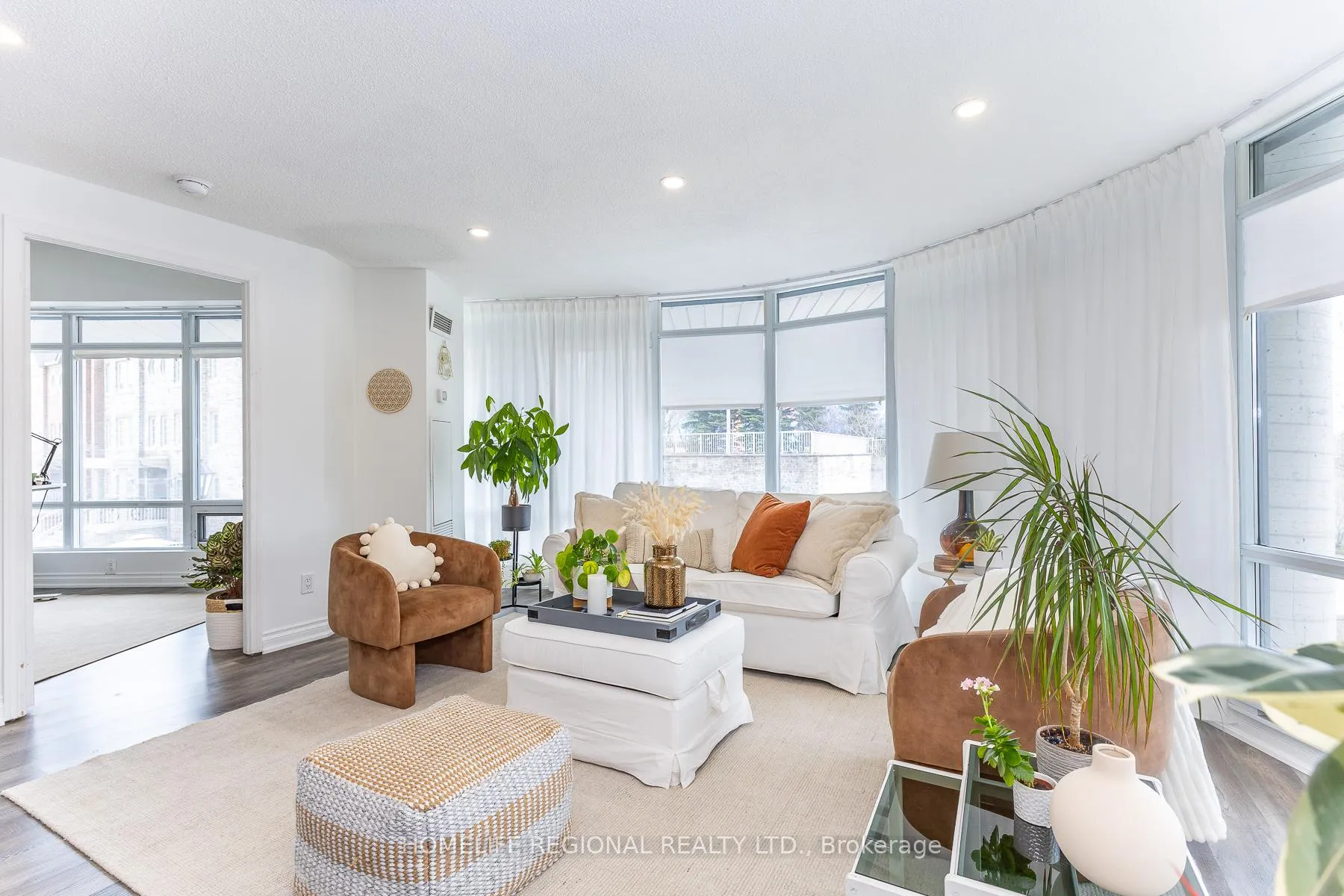 Photo 10 of Unit 204, 15 Windermere Avenue, Toronto, High Park-Swansea — HOMEH