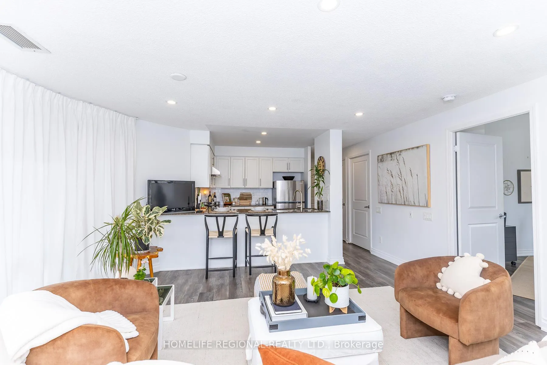Photo 19 of Unit 204, 15 Windermere Avenue, Toronto, High Park-Swansea — HOMEH