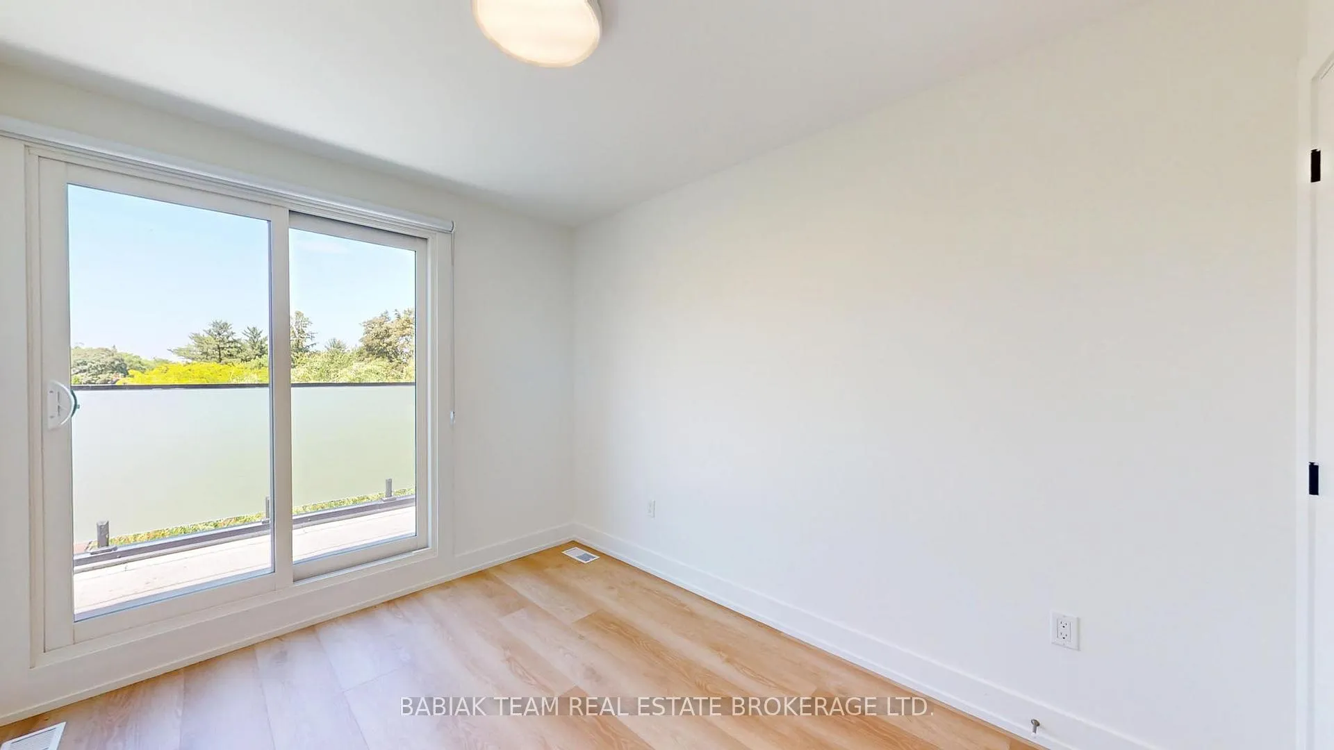 Photo 16 of Unit 302, 656 Annette Street, Toronto, Runnymede-Bloor West Village — HOMEH