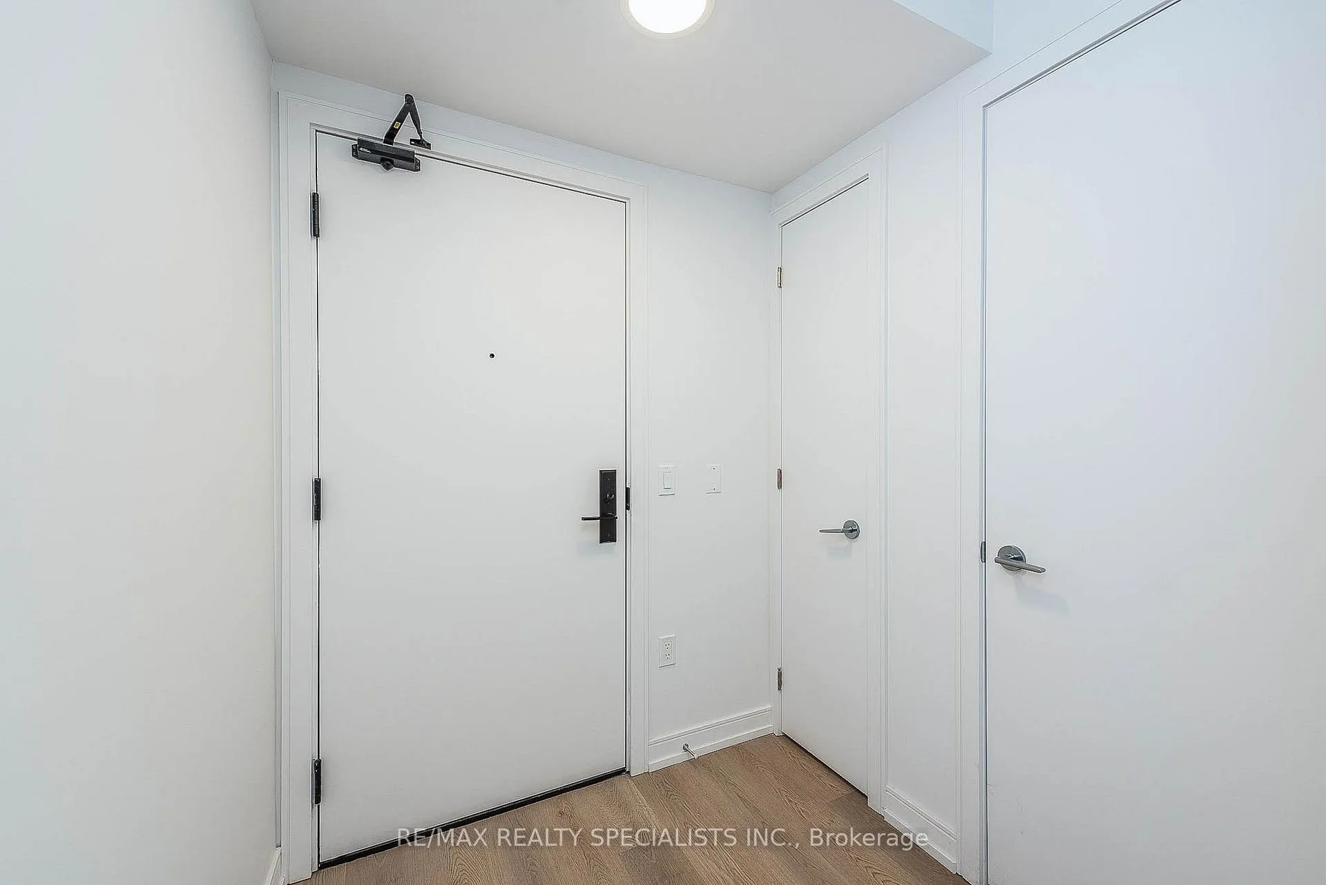 Photo 5 of Unit 305, 1 Jarvis Street, Hamilton, Beasley — HOMEH