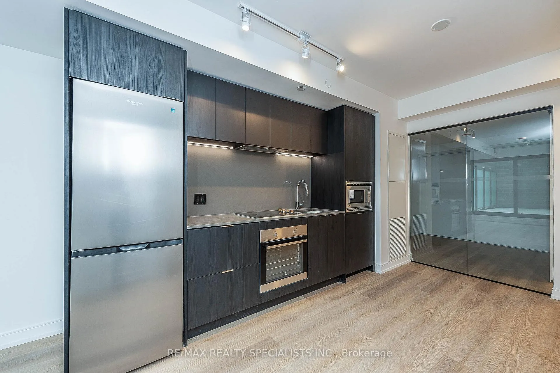 Photo 9 of Unit 305, 1 Jarvis Street, Hamilton, Beasley — HOMEH