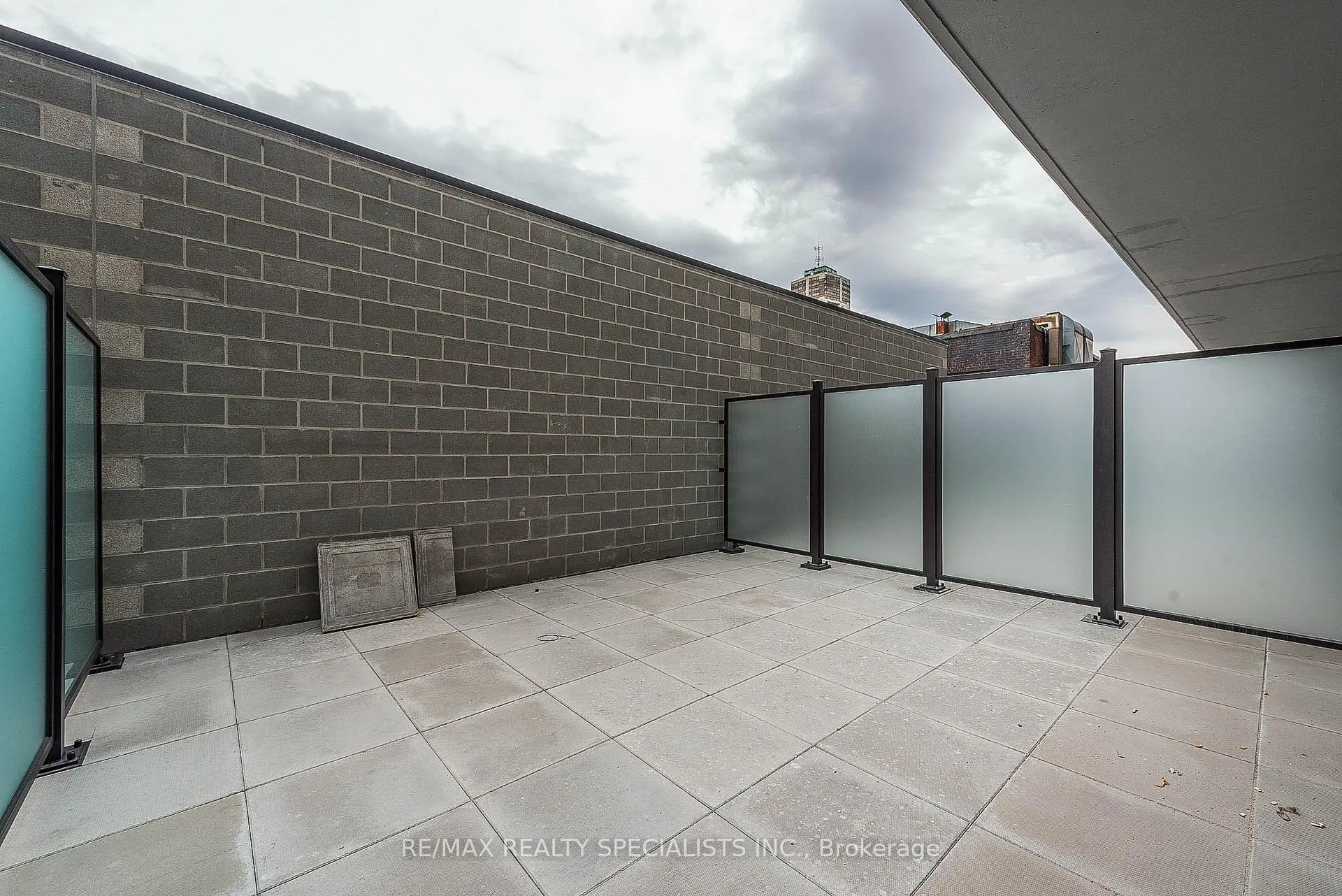 Photo 20 of Unit 305, 1 Jarvis Street, Hamilton, Beasley — HOMEH