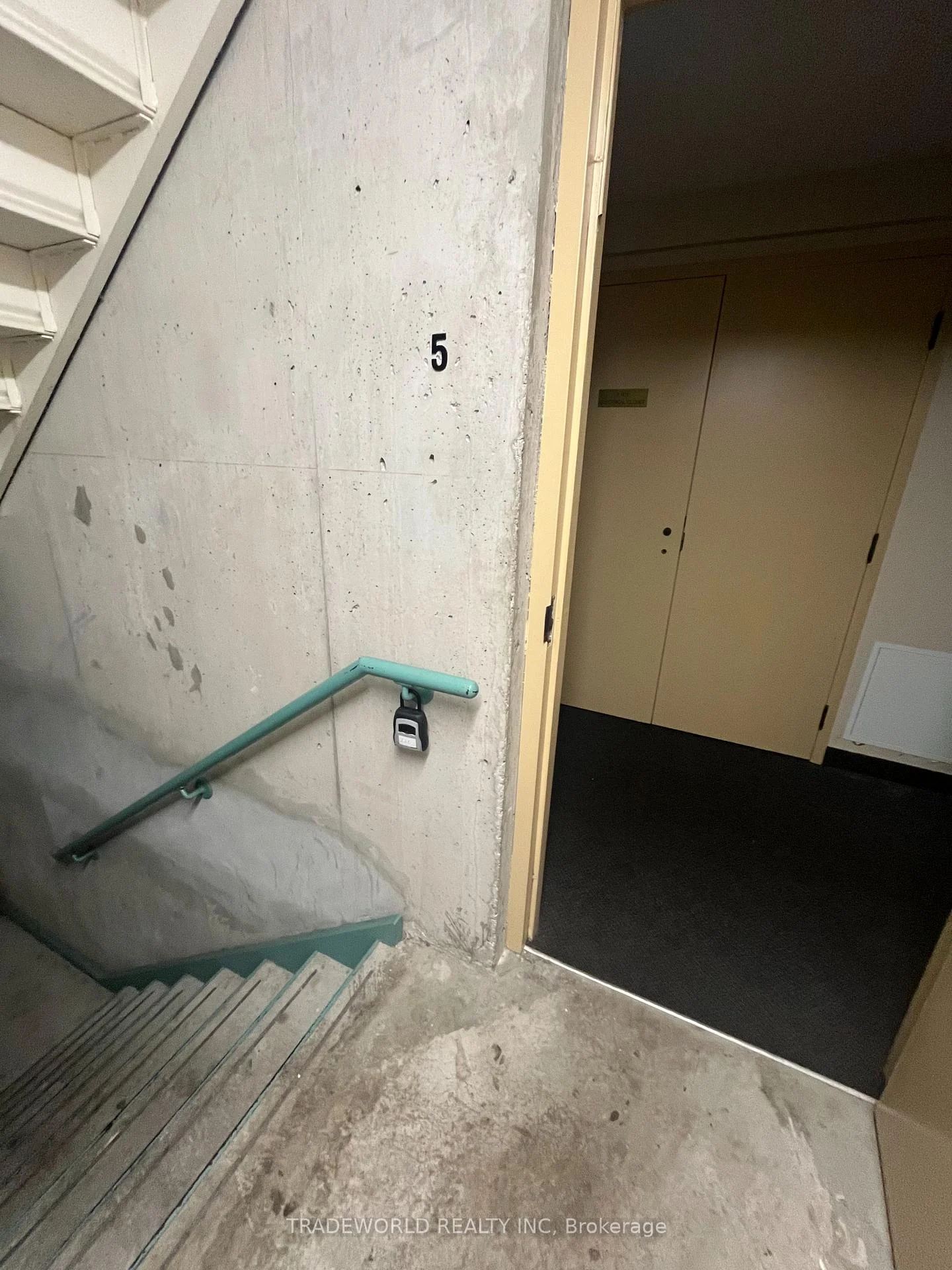 Photo 16 of Unit 520, 99 Cameron Street, Toronto, Kensington-Chinatown — HOMEH
