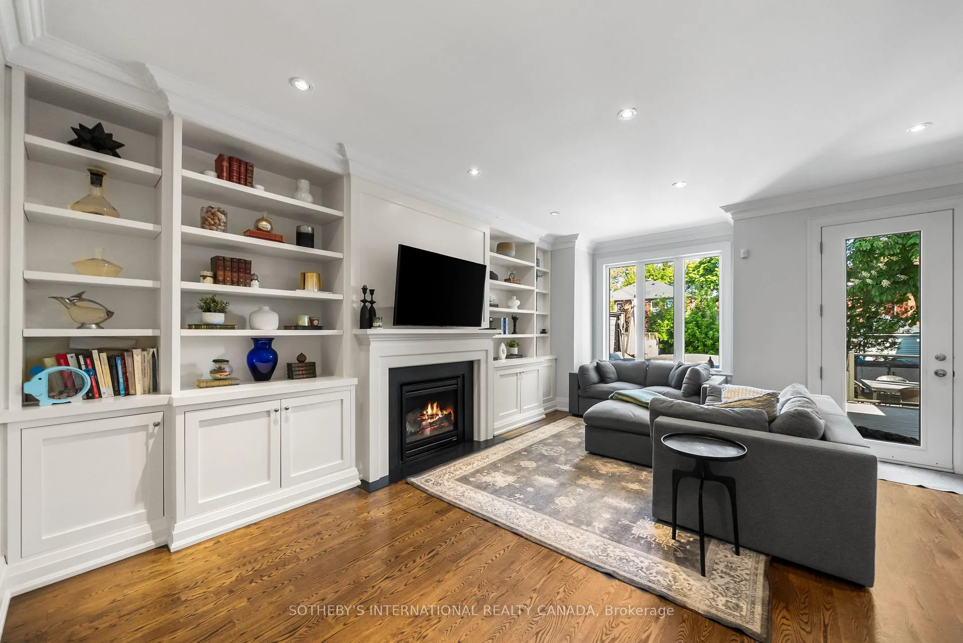 Photo 10 of 200 Donlea Drive, Toronto, Leaside — HOMEH