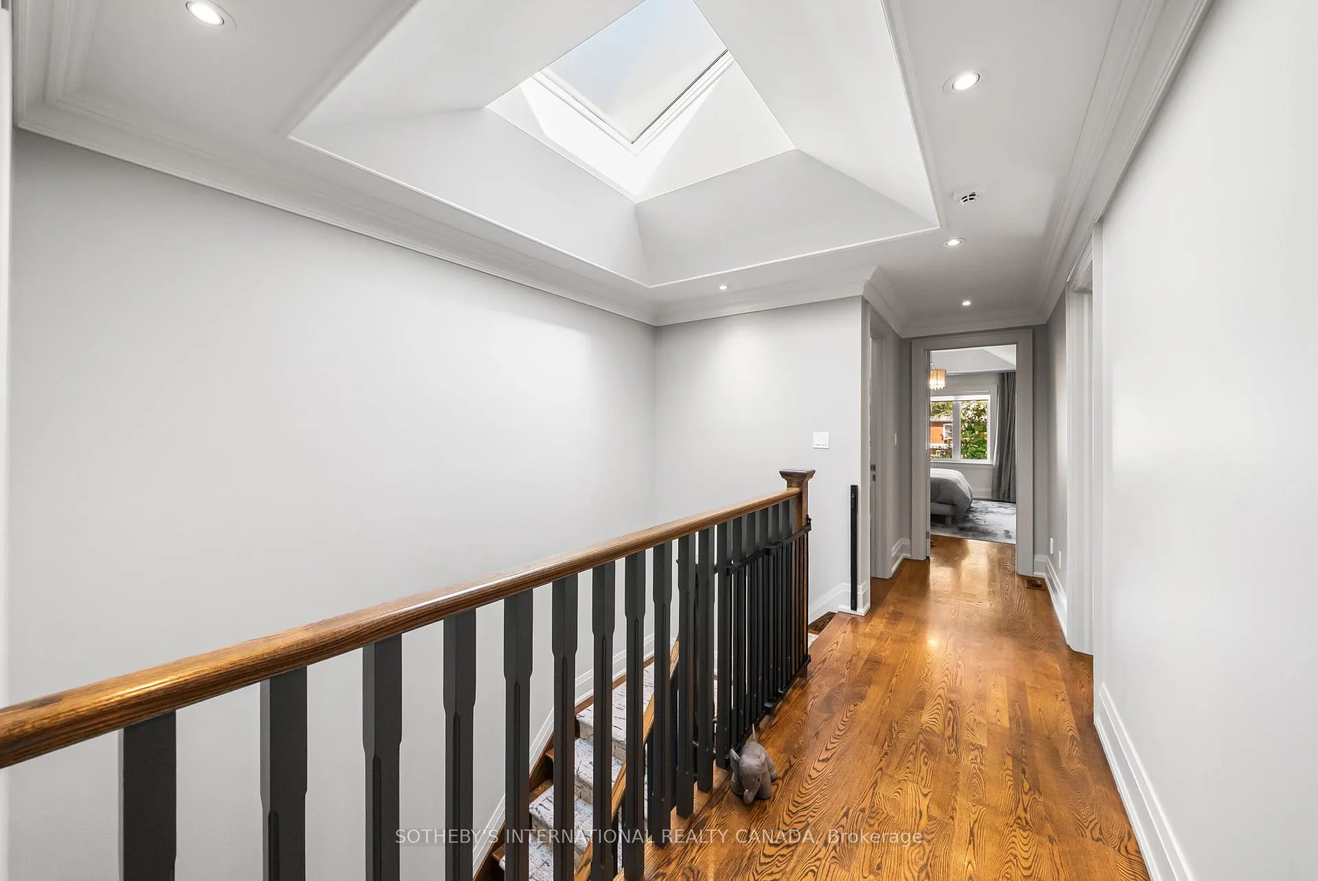 Photo 18 of 200 Donlea Drive, Toronto, Leaside — HOMEH