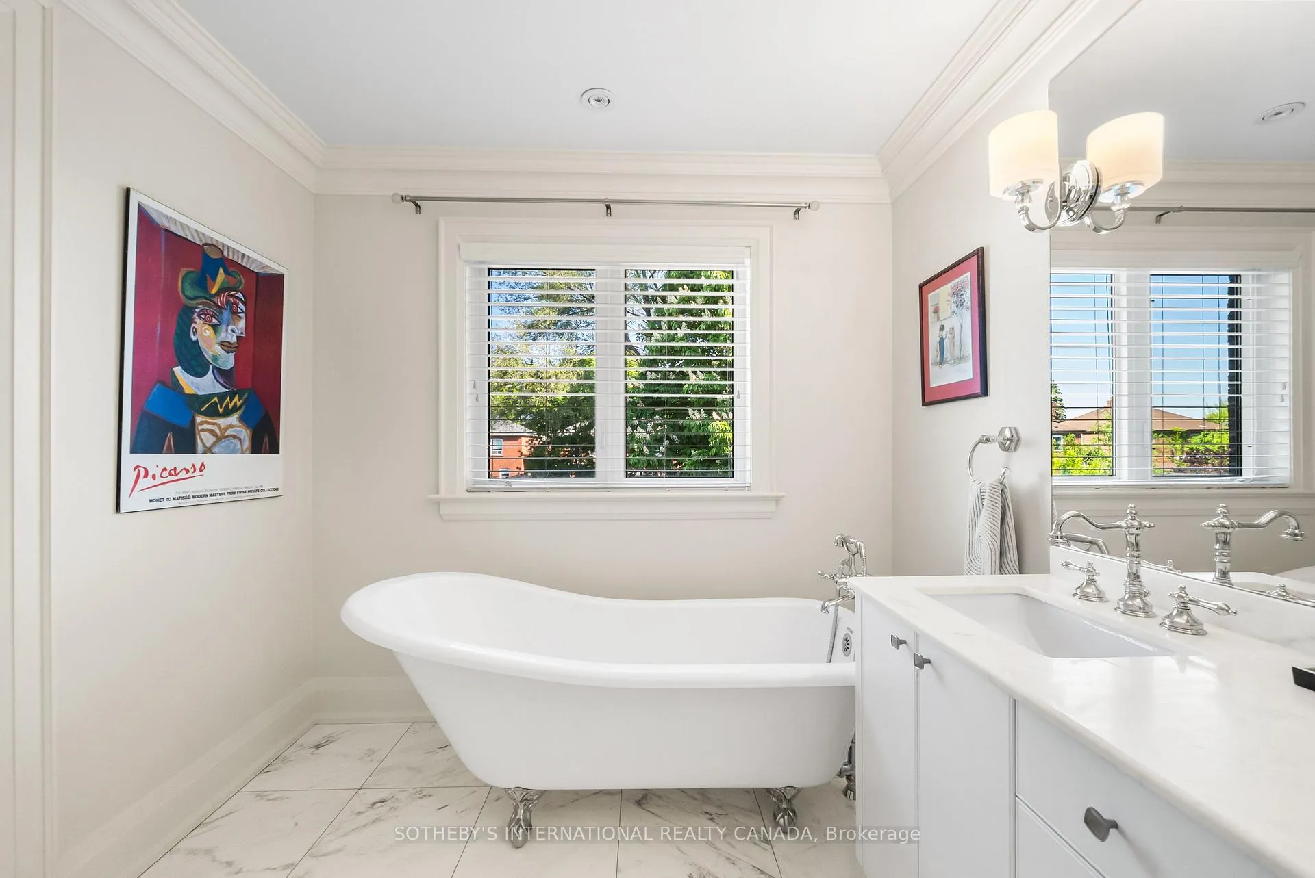 Photo 24 of 200 Donlea Drive, Toronto, Leaside — HOMEH