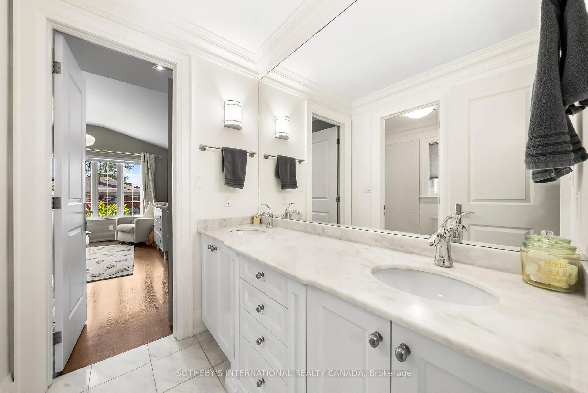 Photo 28 of 200 Donlea Drive, Toronto, Leaside — HOMEH