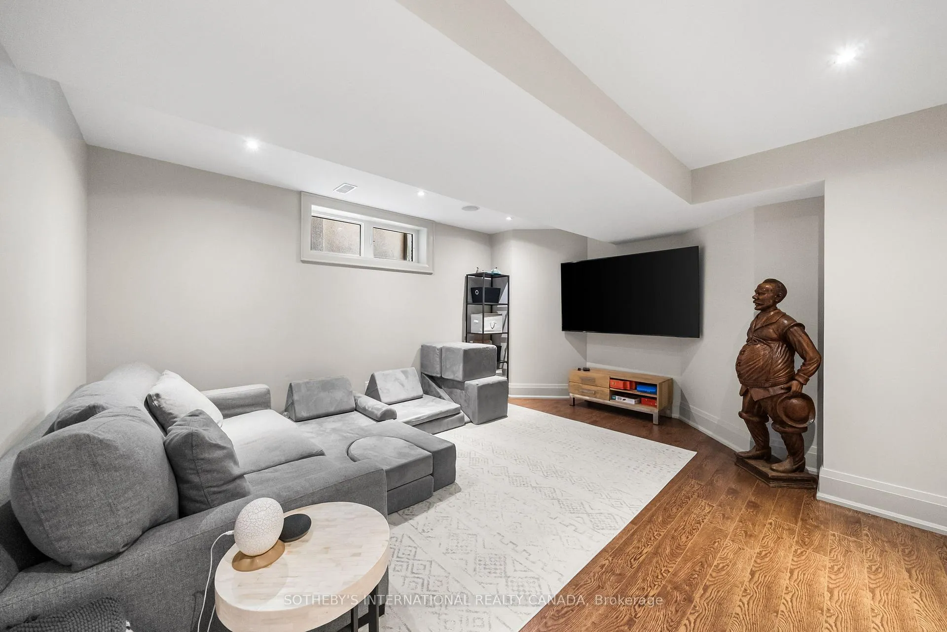 Photo 35 of 200 Donlea Drive, Toronto, Leaside — HOMEH