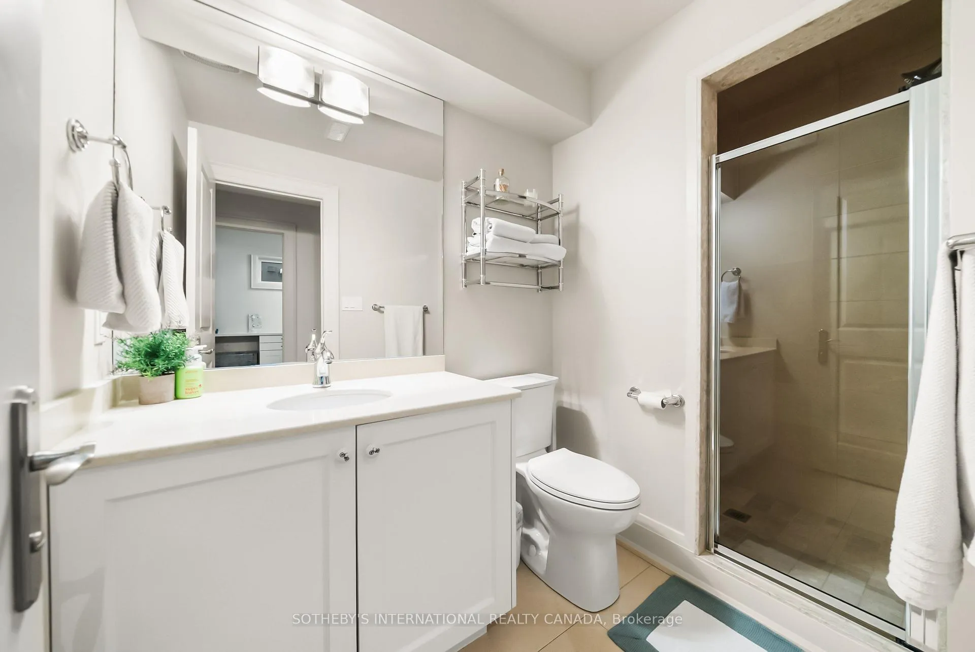 Photo 42 of 200 Donlea Drive, Toronto, Leaside — HOMEH