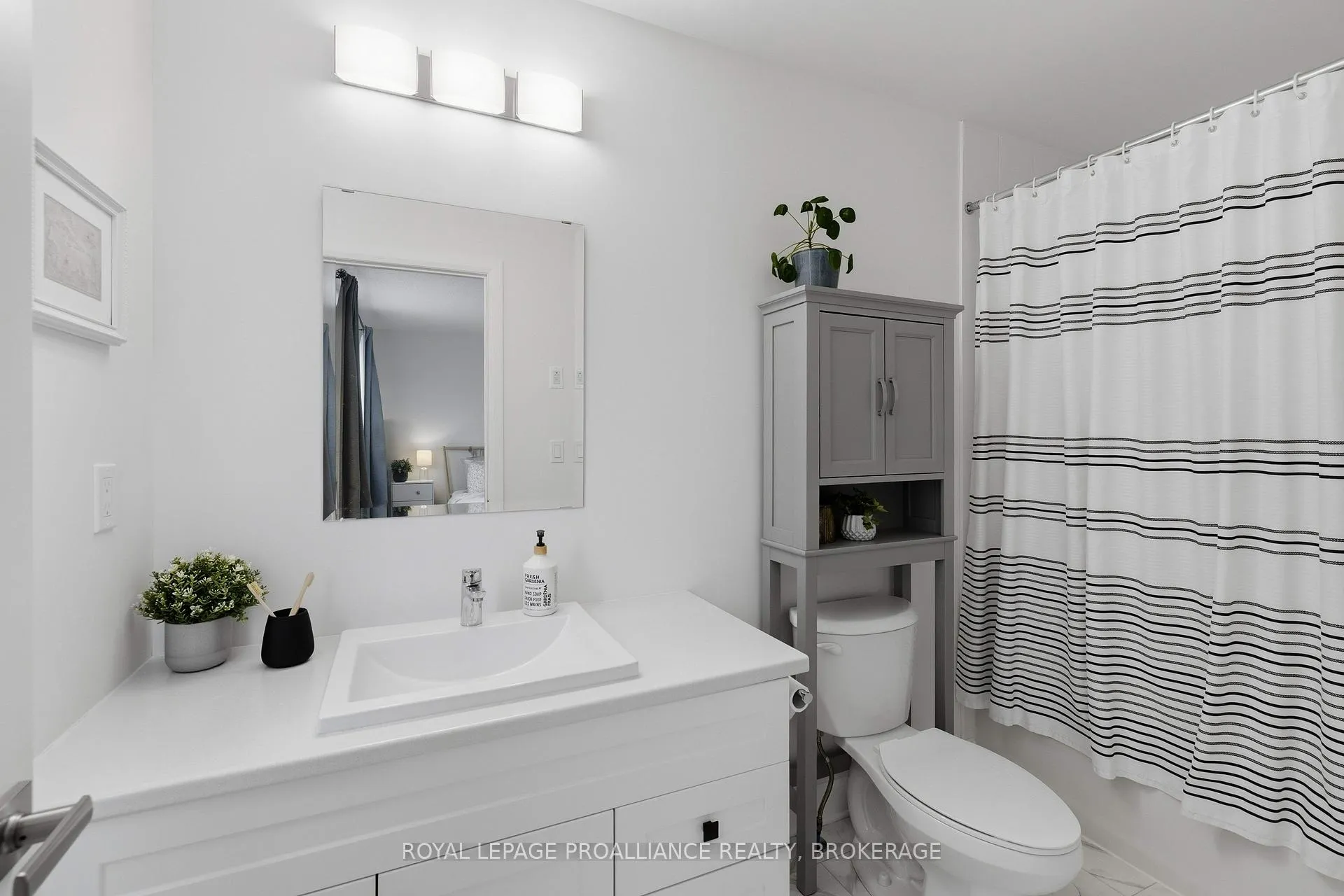 Photo 8 of 332 Buckthorn Drive, Kingston, City Northwest — HOMEH