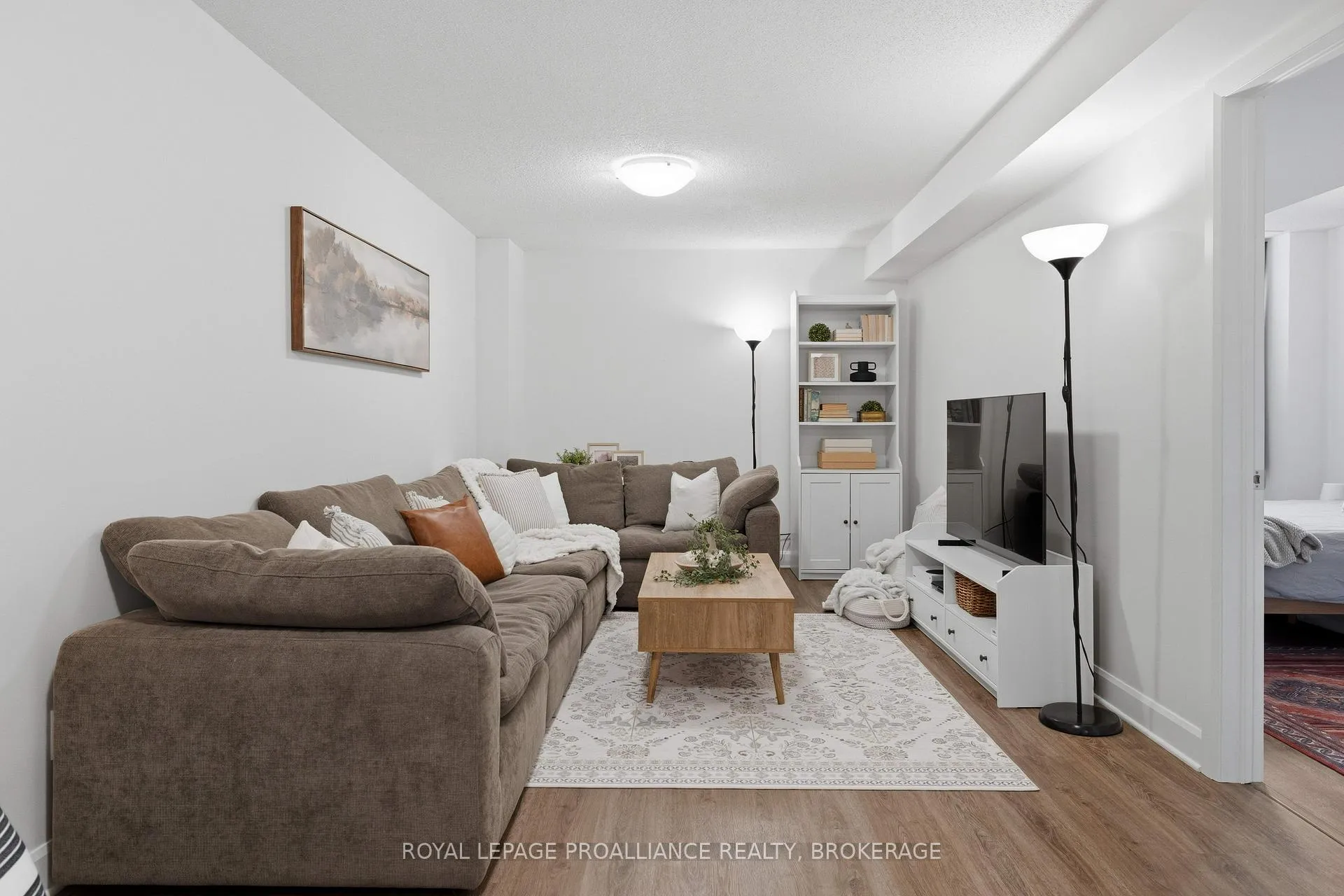 Photo 10 of 332 Buckthorn Drive, Kingston, City Northwest — HOMEH