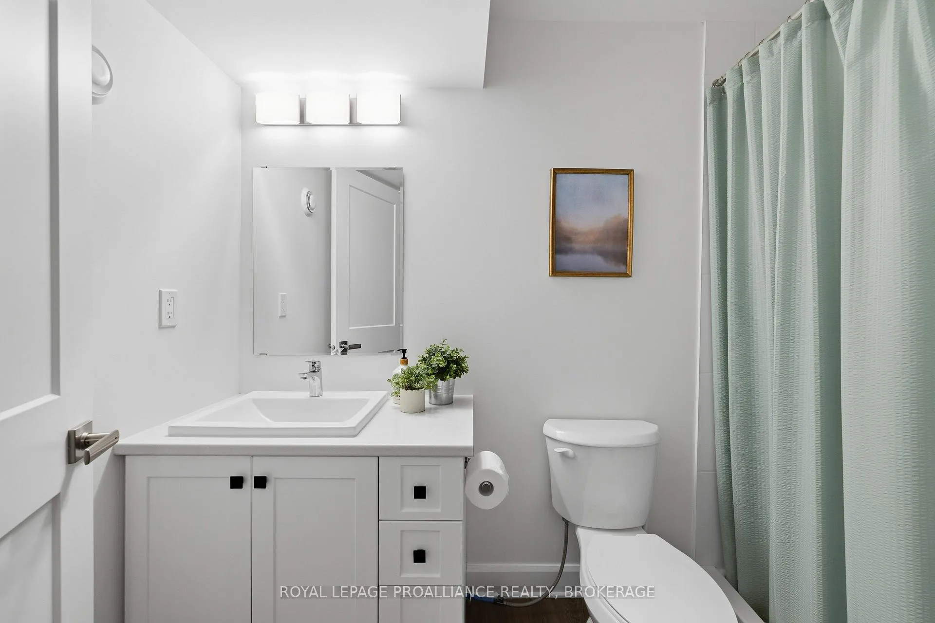 Photo 13 of 332 Buckthorn Drive, Kingston, City Northwest — HOMEH