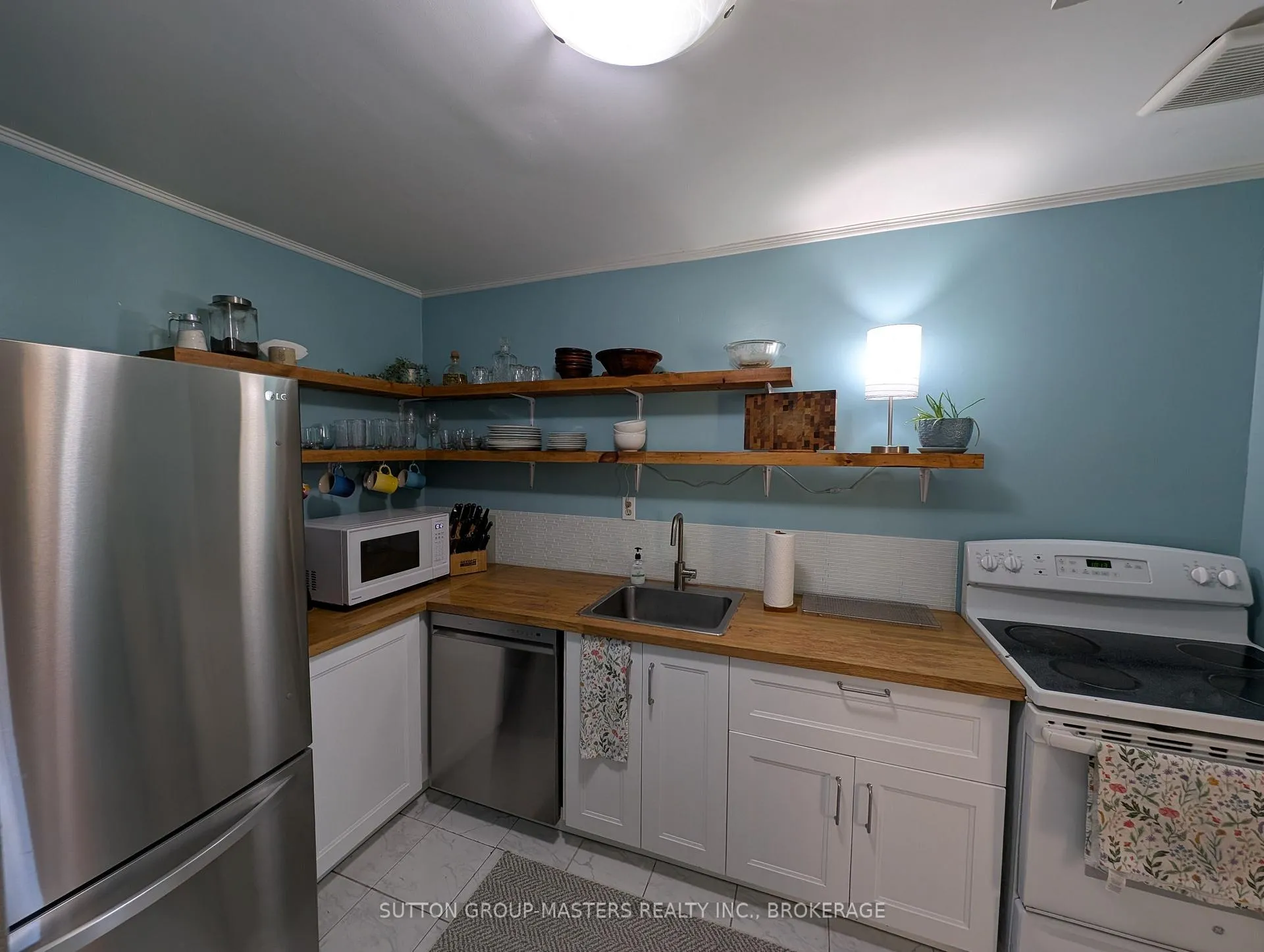 Photo 5 of Unit 77, 827 Datzell Lane, Kingston, South of Taylor-Kidd Blvd — HOMEH