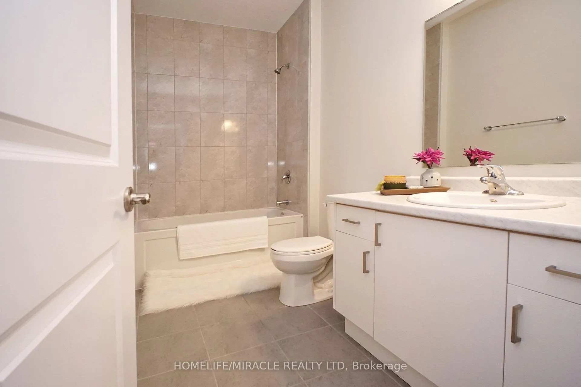 Photo 40 of 63 Ian Ormston Drive, Kitchener, Doon South — HOMEH