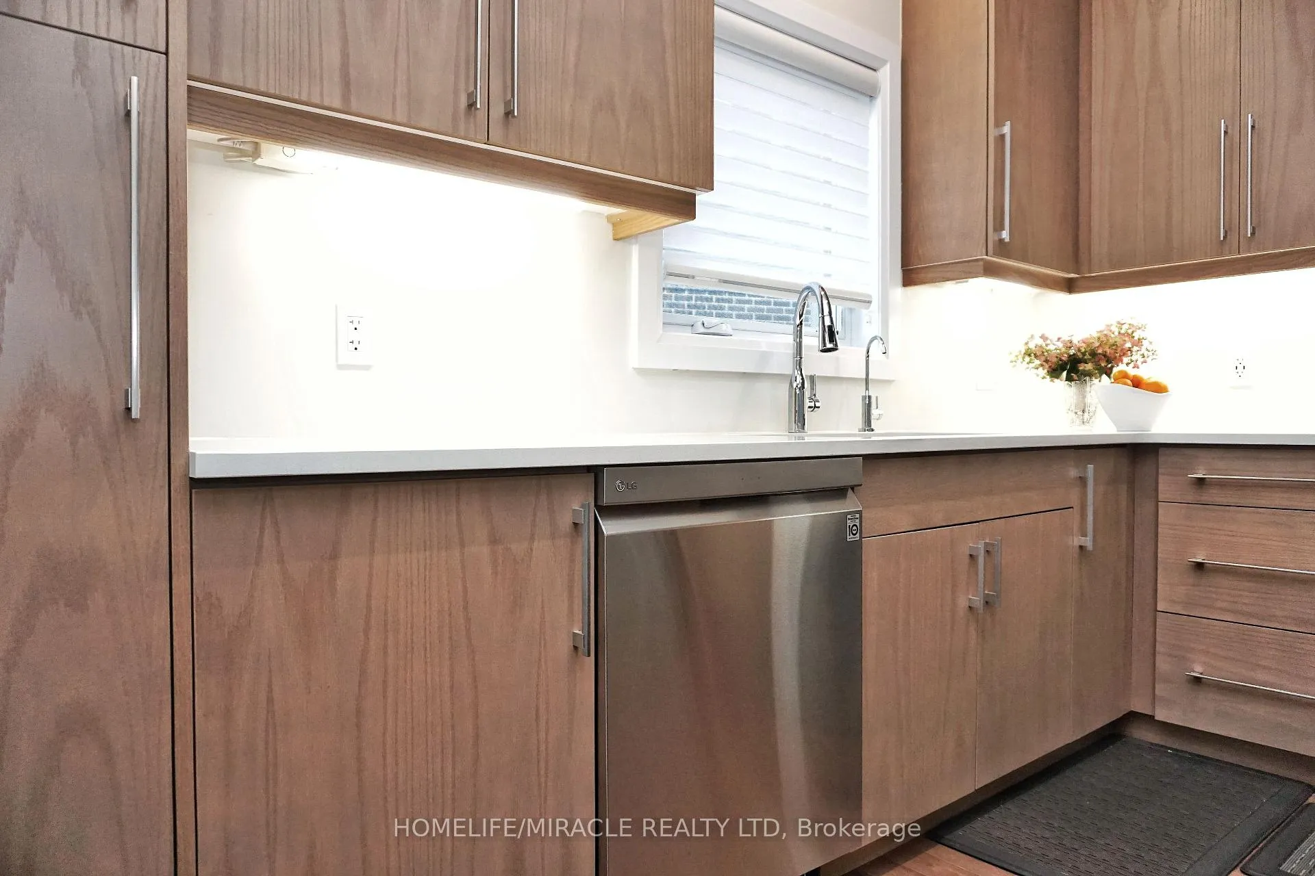 Photo 41 of 63 Ian Ormston Drive, Kitchener, Doon South — HOMEH