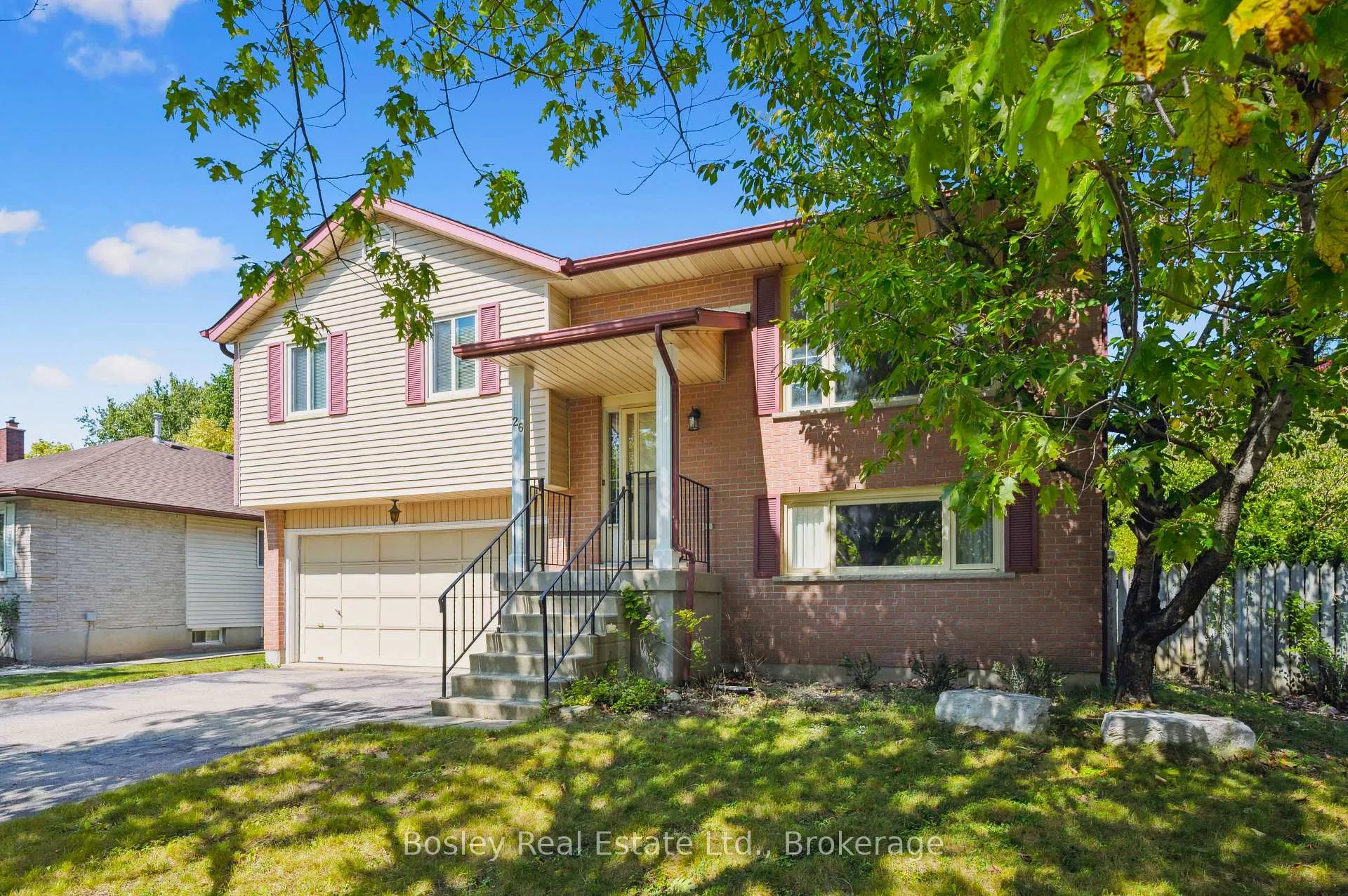 Photo 2 of 26 Brazolot Drive, Guelph, Kortright West — HOMEH