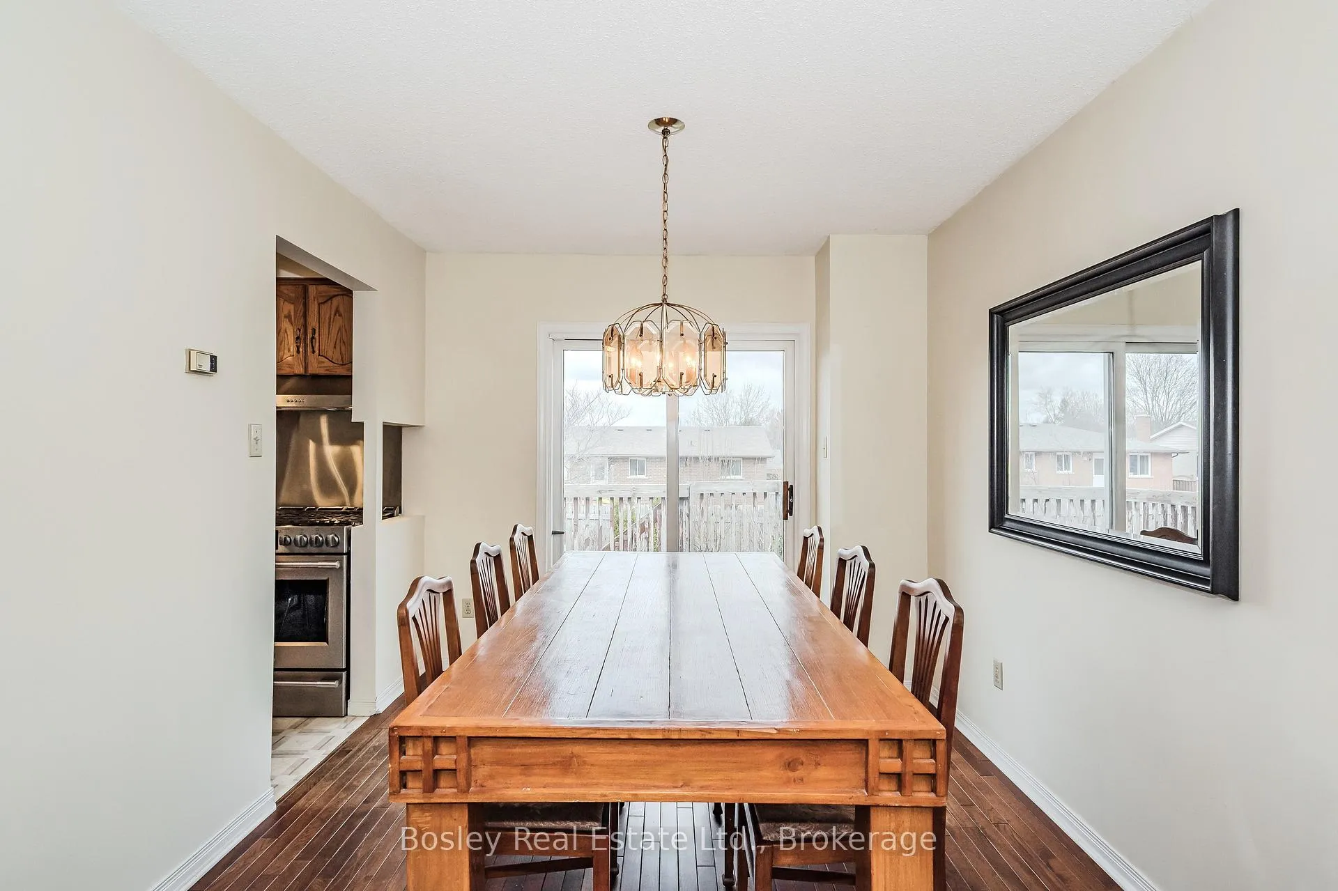 Photo 10 of 26 Brazolot Drive, Guelph, Kortright West — HOMEH