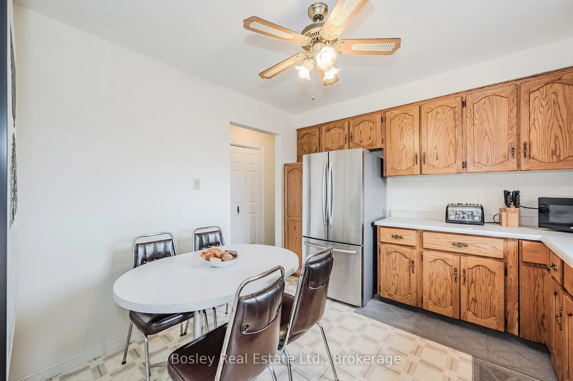 Photo 15 of 26 Brazolot Drive, Guelph, Kortright West — HOMEH