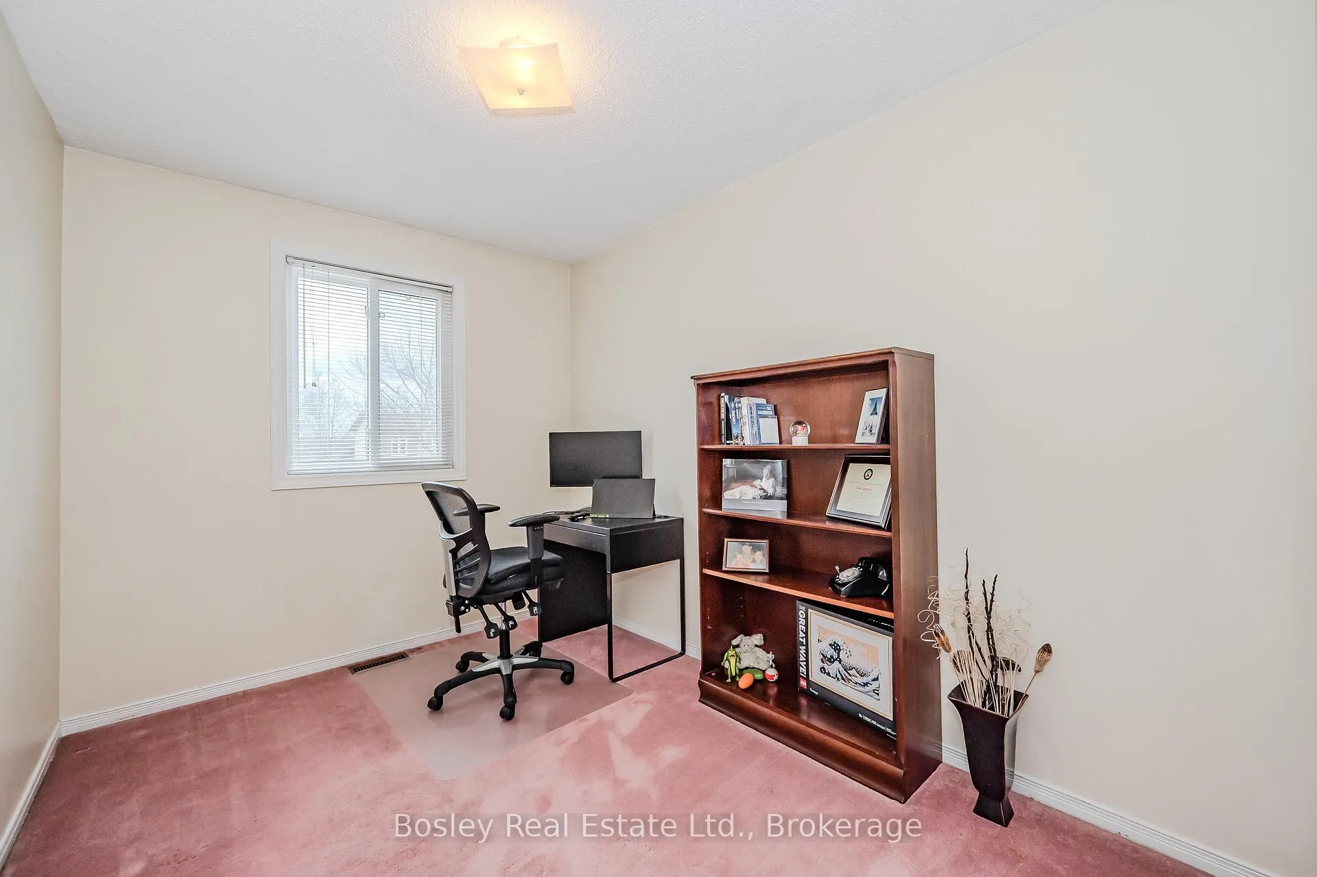 Photo 21 of 26 Brazolot Drive, Guelph, Kortright West — HOMEH