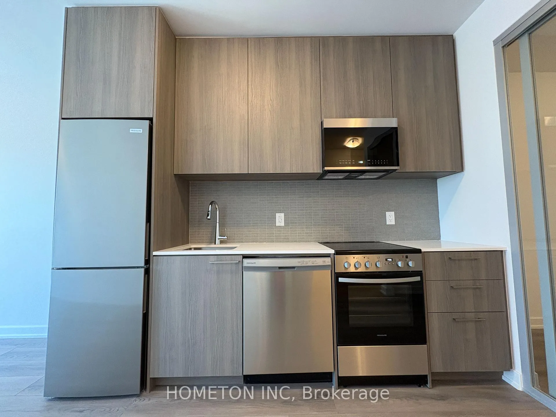 Photo 1 of Unit 813, 7439 Kingston Road, Scarborough, Rouge — HOMEH