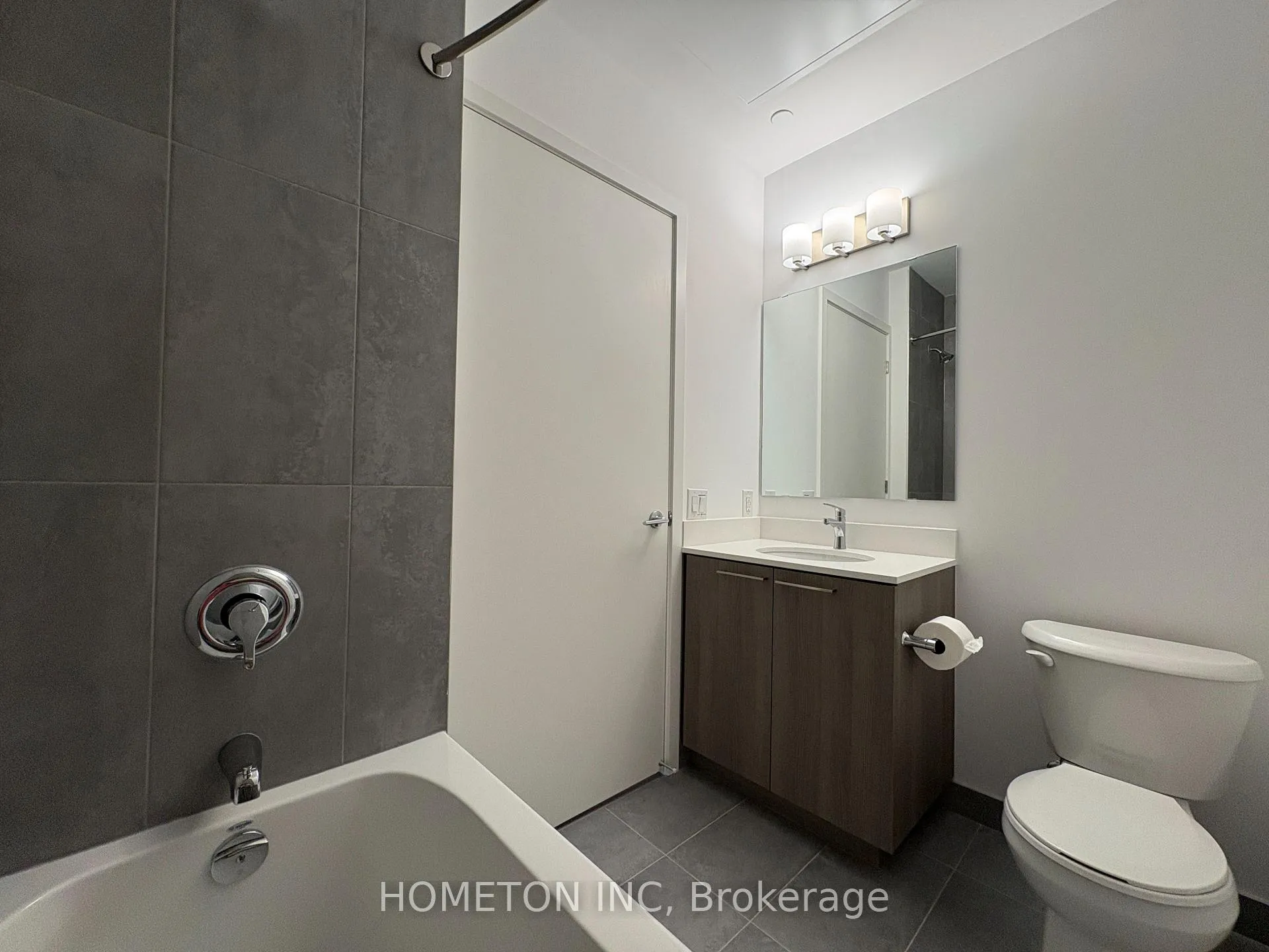 Photo 7 of Unit 813, 7439 Kingston Road, Scarborough, Rouge — HOMEH