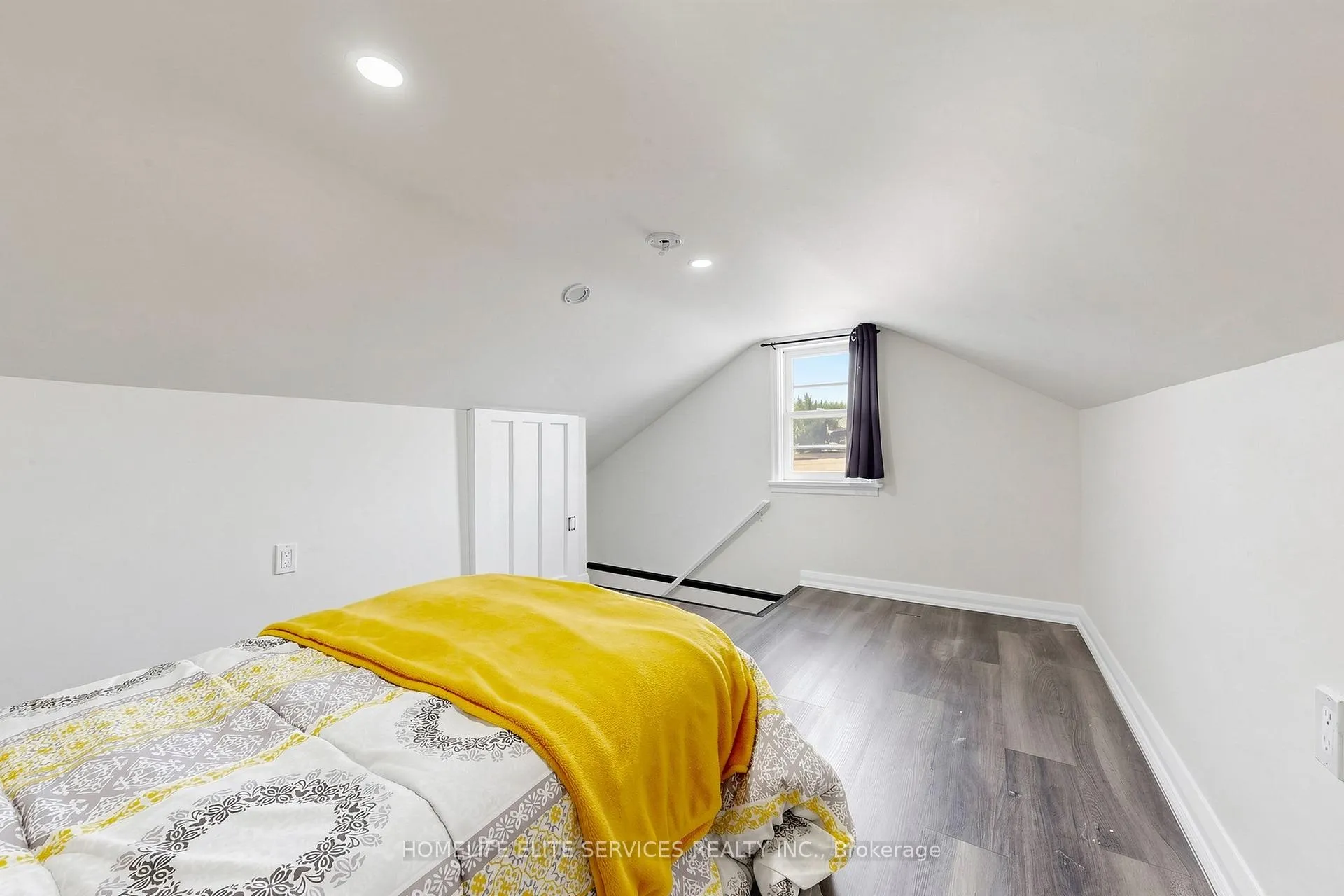 Photo 32 of 223 Bloor Street E, Oshawa, Lakeview — HOMEH