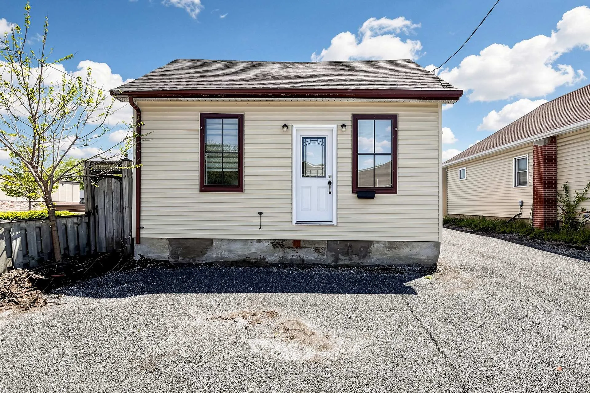 Photo 35 of 223 Bloor Street E, Oshawa, Lakeview — HOMEH