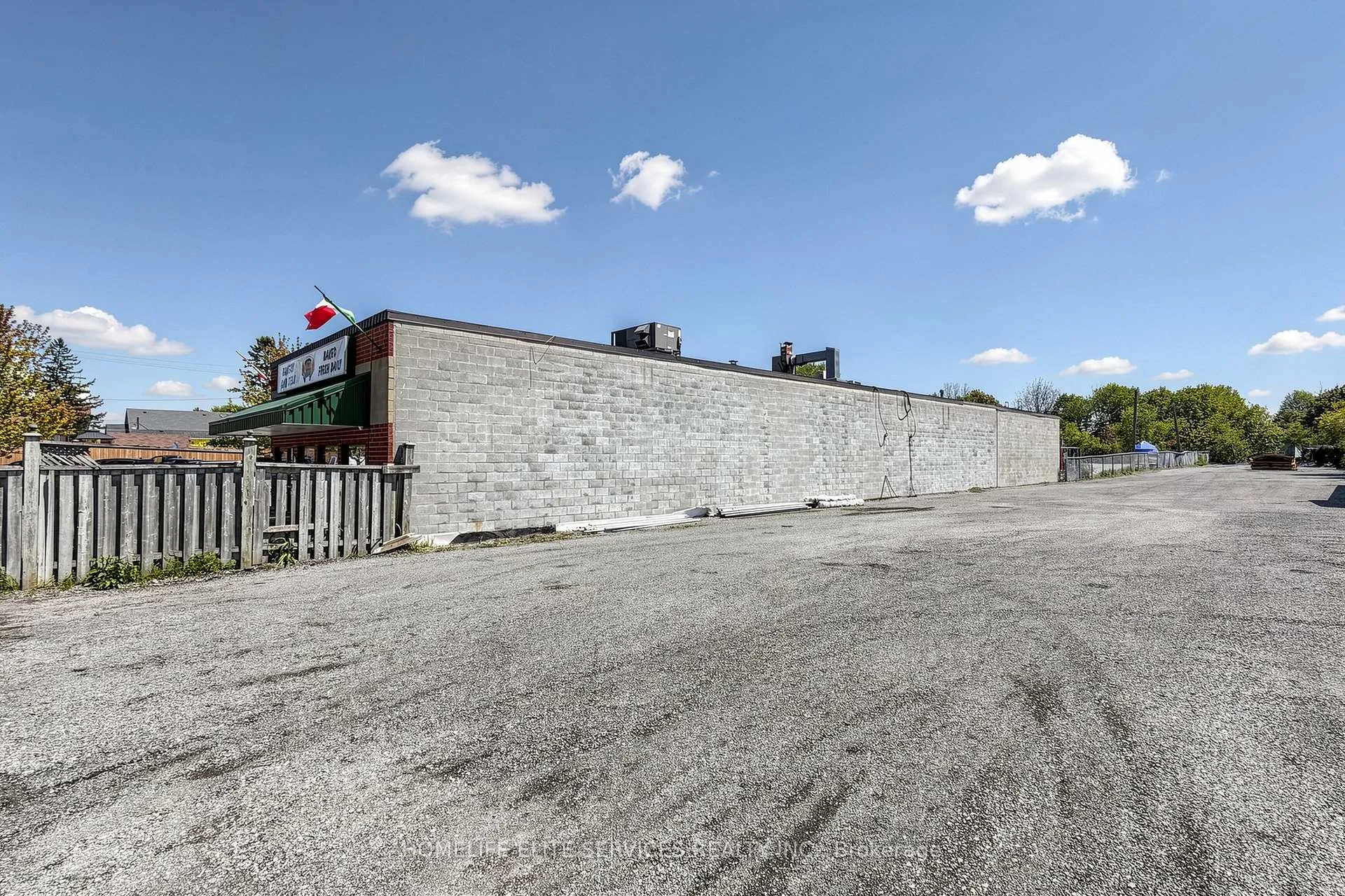 Photo 37 of 223 Bloor Street E, Oshawa, Lakeview — HOMEH