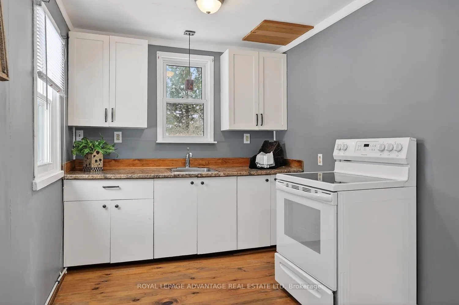 Photo 19 of 236 Hall's Lane, Tay Valley, Bathurst/Burgess & Sherbrooke (Bathurst) Twp — HOMEH