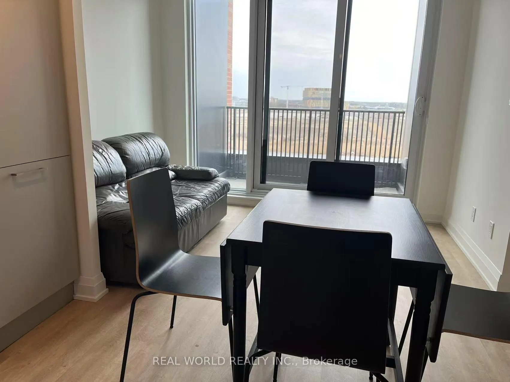 Photo 3 of Unit 611, 38 Andre de Grasse Street, Markham, Unionville — HOMEH