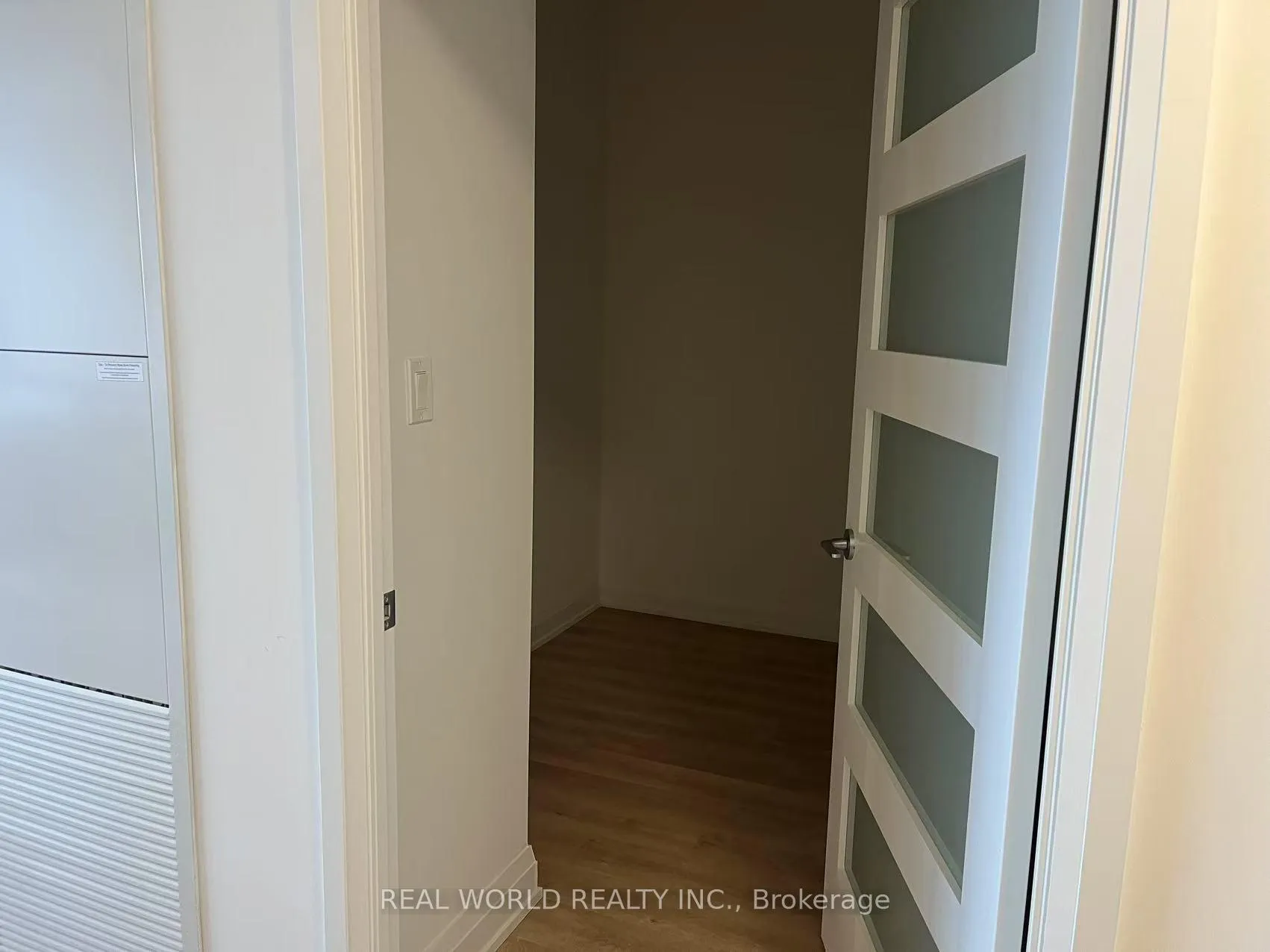 Photo 5 of Unit 611, 38 Andre de Grasse Street, Markham, Unionville — HOMEH