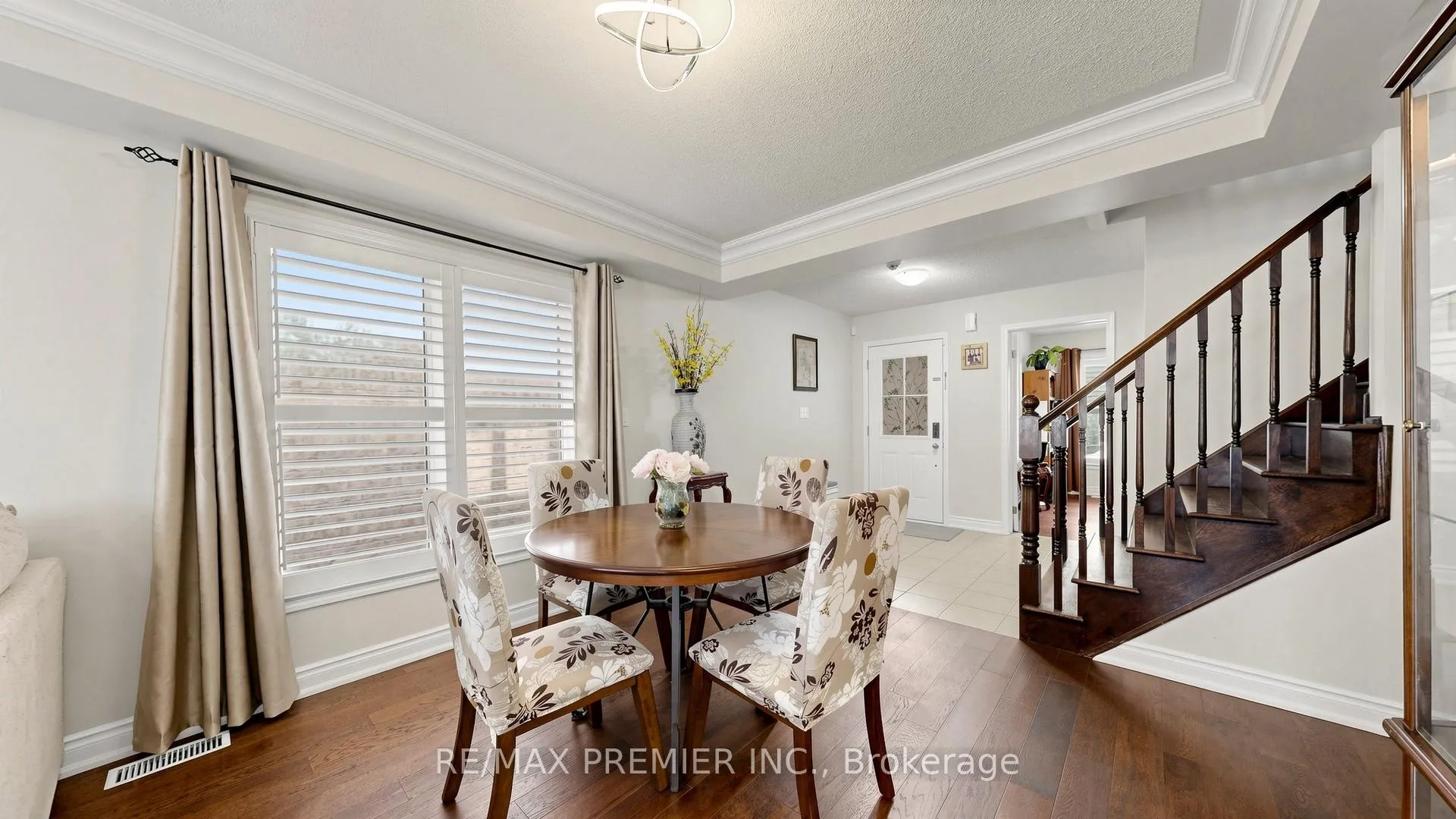 Photo 10 of 7 Stemford Road, Brampton, Northwest Brampton — HOMEH
