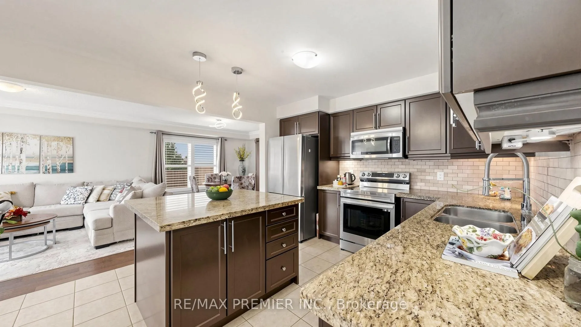 Photo 13 of 7 Stemford Road, Brampton, Northwest Brampton — HOMEH