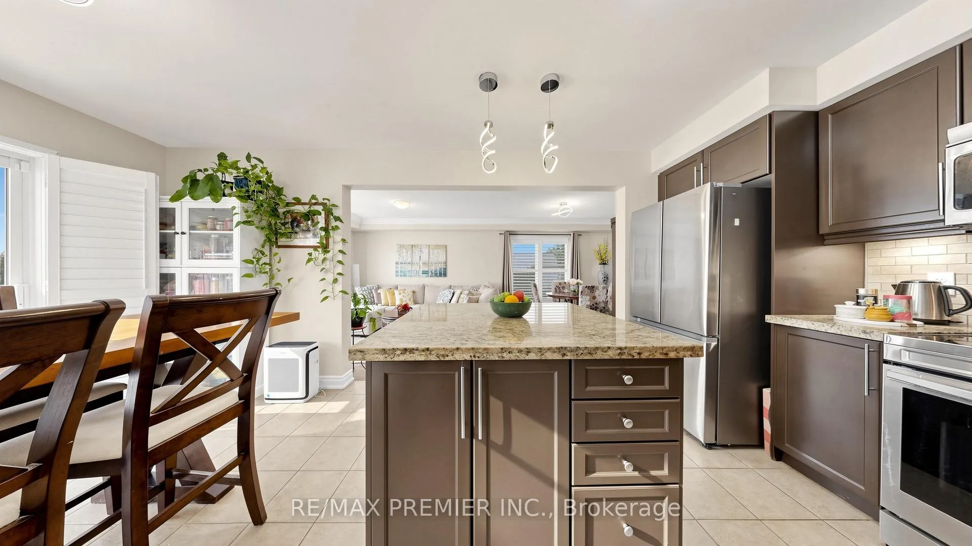 Photo 15 of 7 Stemford Road, Brampton, Northwest Brampton — HOMEH