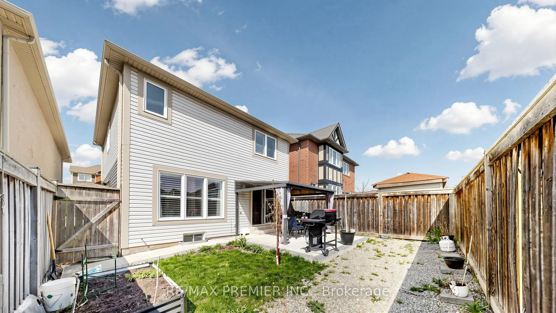 Photo 42 of 7 Stemford Road, Brampton, Northwest Brampton — HOMEH