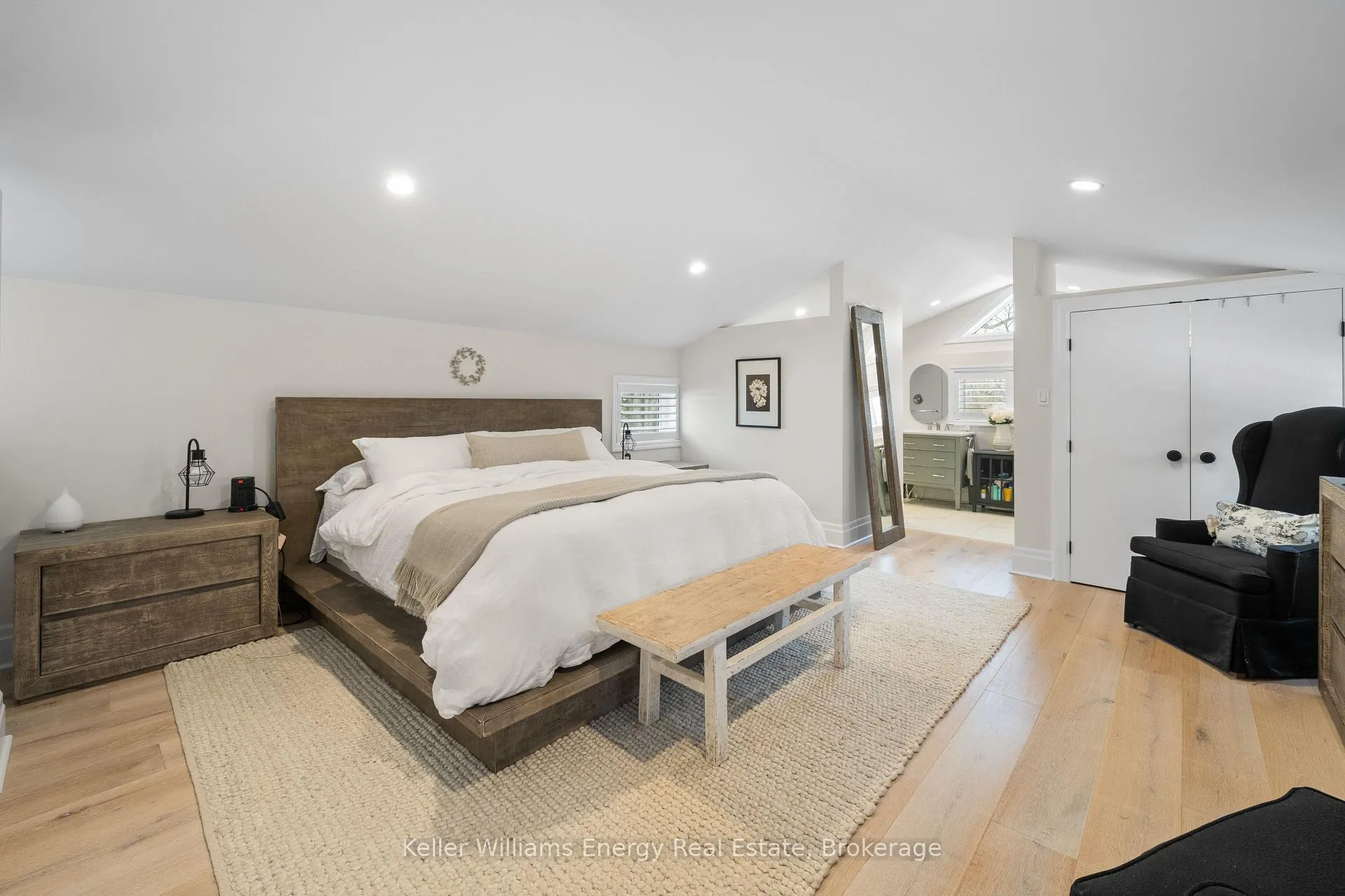 Photo 23 of 1245 Miller Road, Prince Edward County, North Marysburg Ward — HOMEH