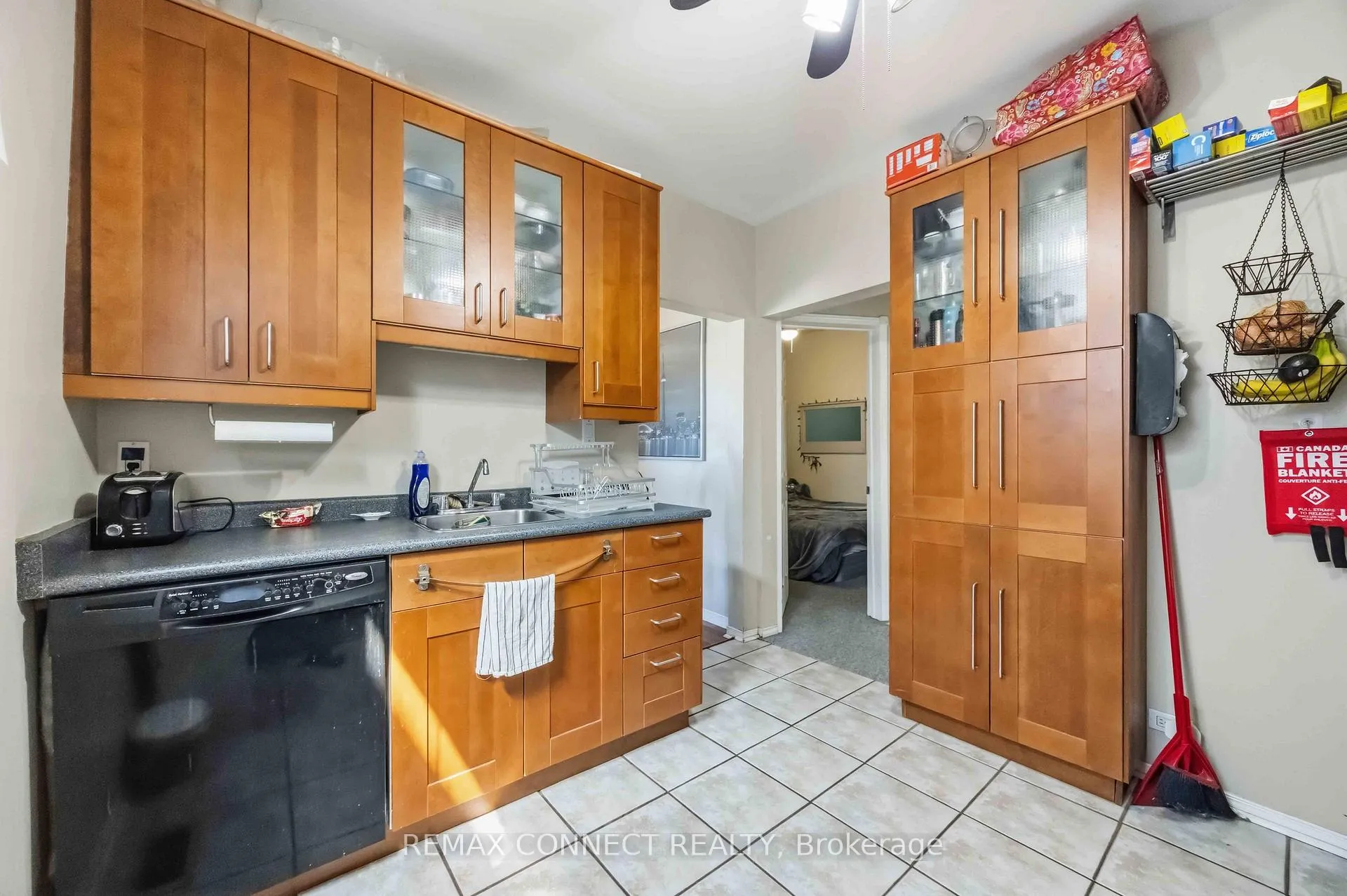 Photo 7 of 261 Cedarvale Avenue, Toronto, Woodbine-Lumsden — HOMEH