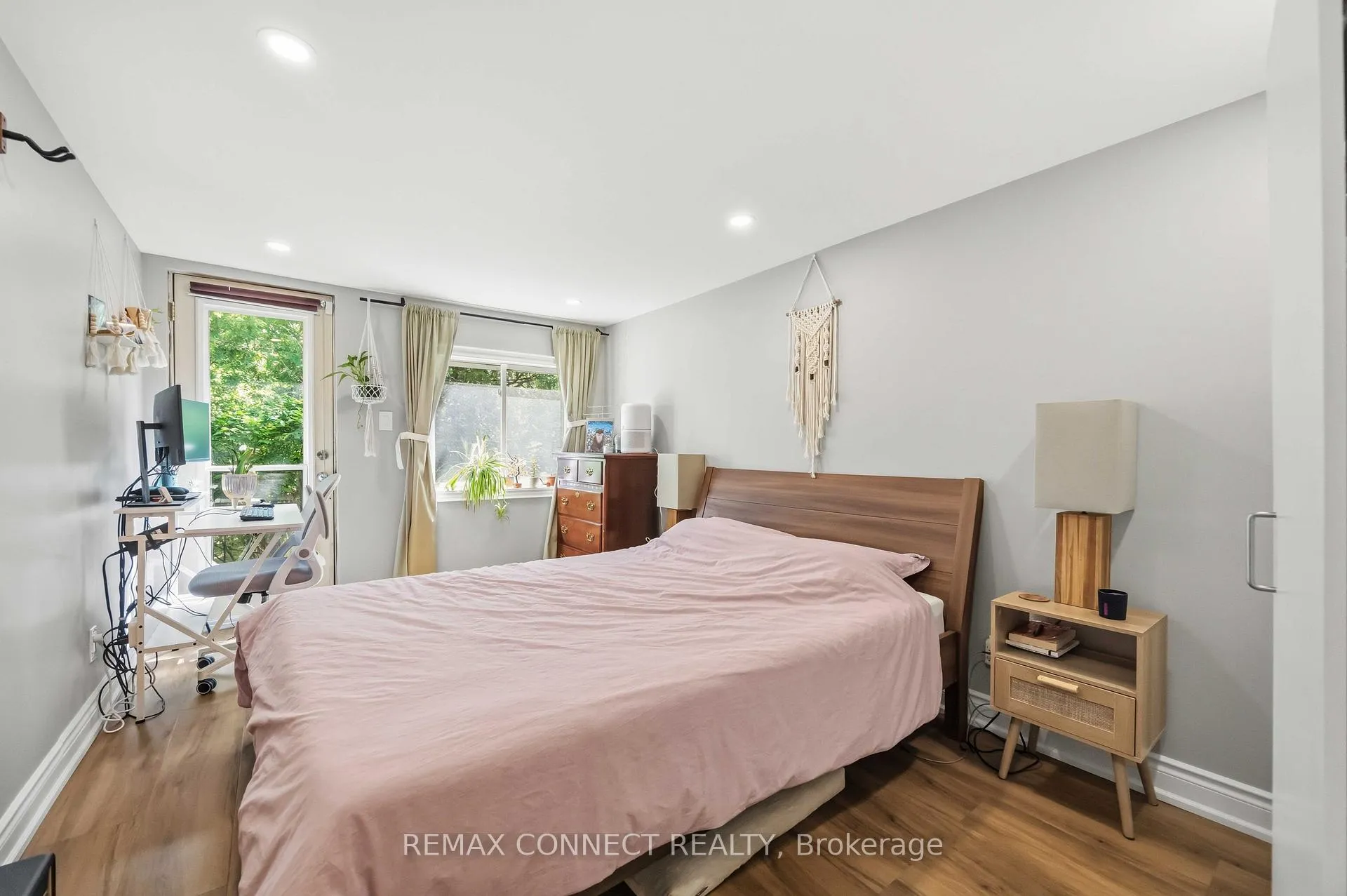 Photo 8 of 261 Cedarvale Avenue, Toronto, Woodbine-Lumsden — HOMEH