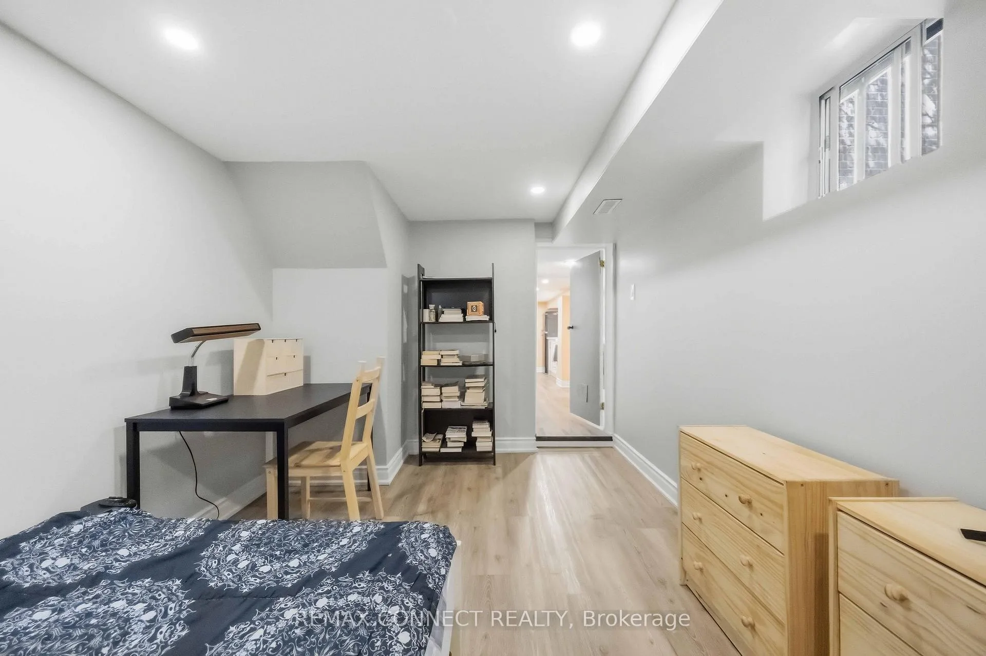 Photo 16 of 261 Cedarvale Avenue, Toronto, Woodbine-Lumsden — HOMEH
