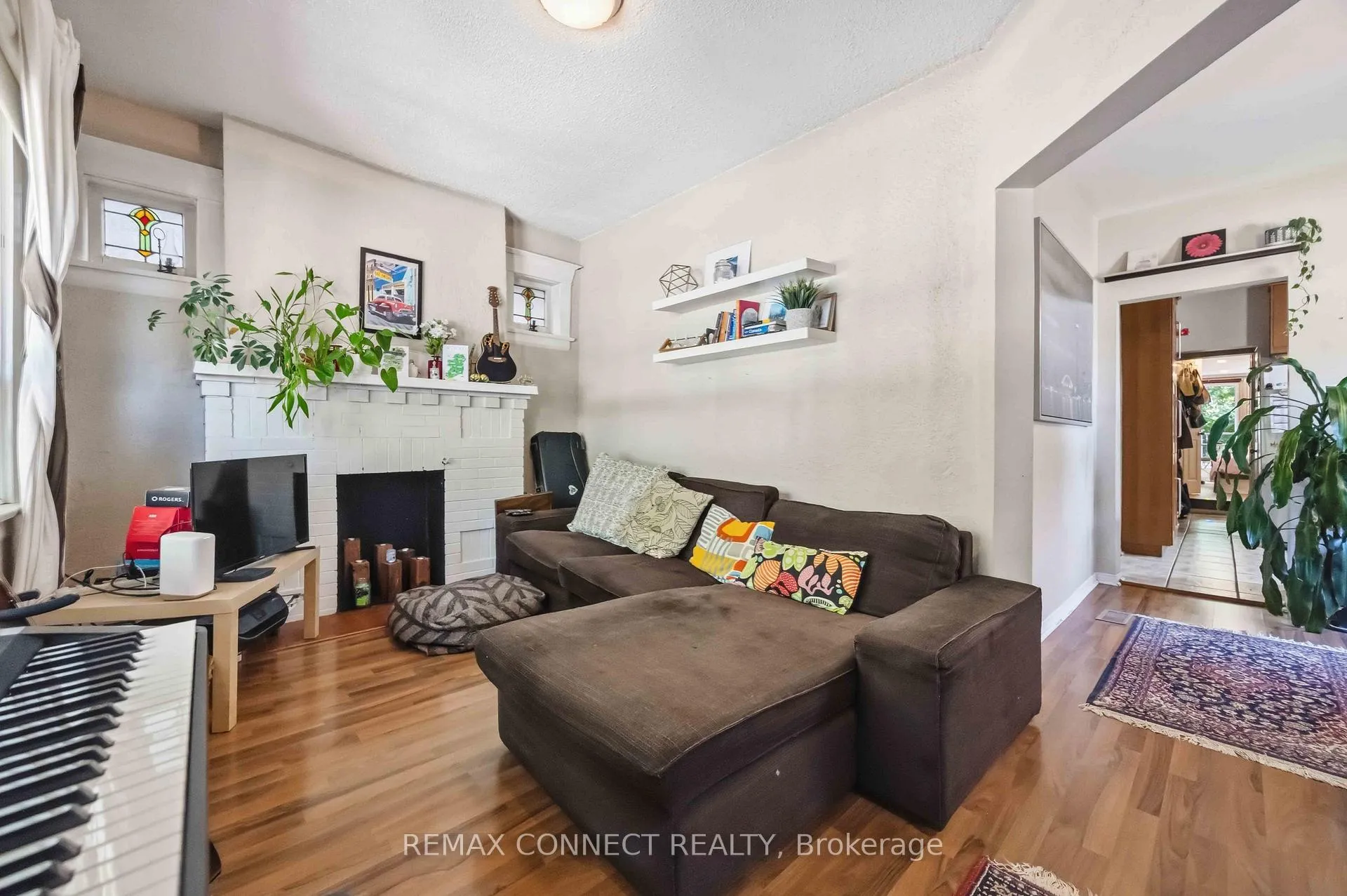 Photo 17 of 261 Cedarvale Avenue, Toronto, Woodbine-Lumsden — HOMEH