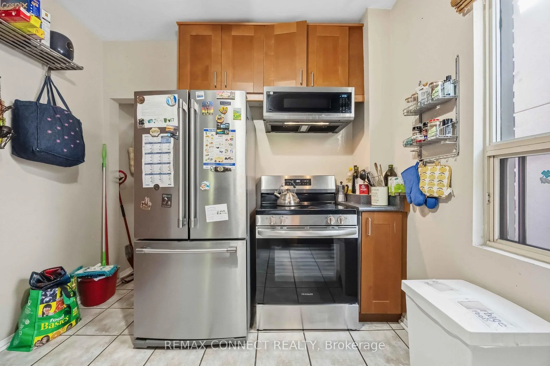 Photo 34 of 261 Cedarvale Avenue, Toronto, Woodbine-Lumsden — HOMEH